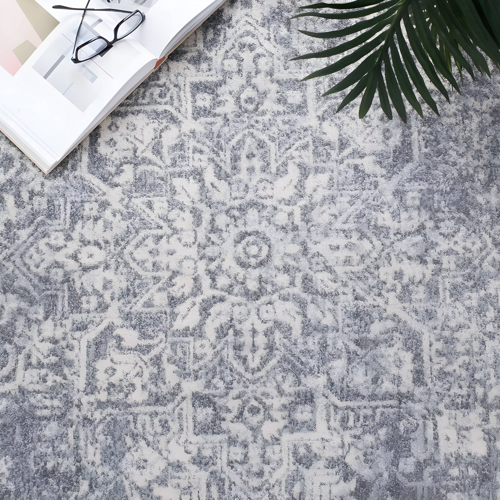 Evoke EVK256 Power Loomed Area Rug - Silver/Ivory - 11'x15' - Safavieh.