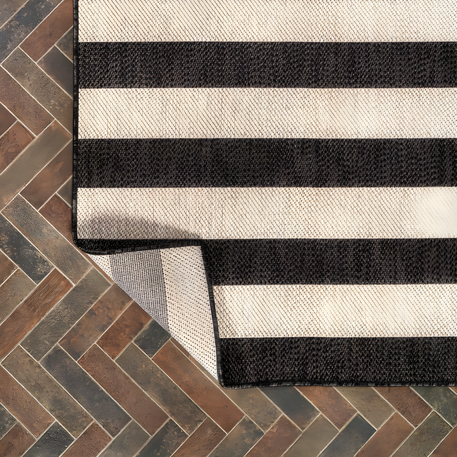 3' x 5' Negril Two-Tone Wide Stripe Indoor/Outdoor Area Rug, Black/Beige - JONATHAN Y