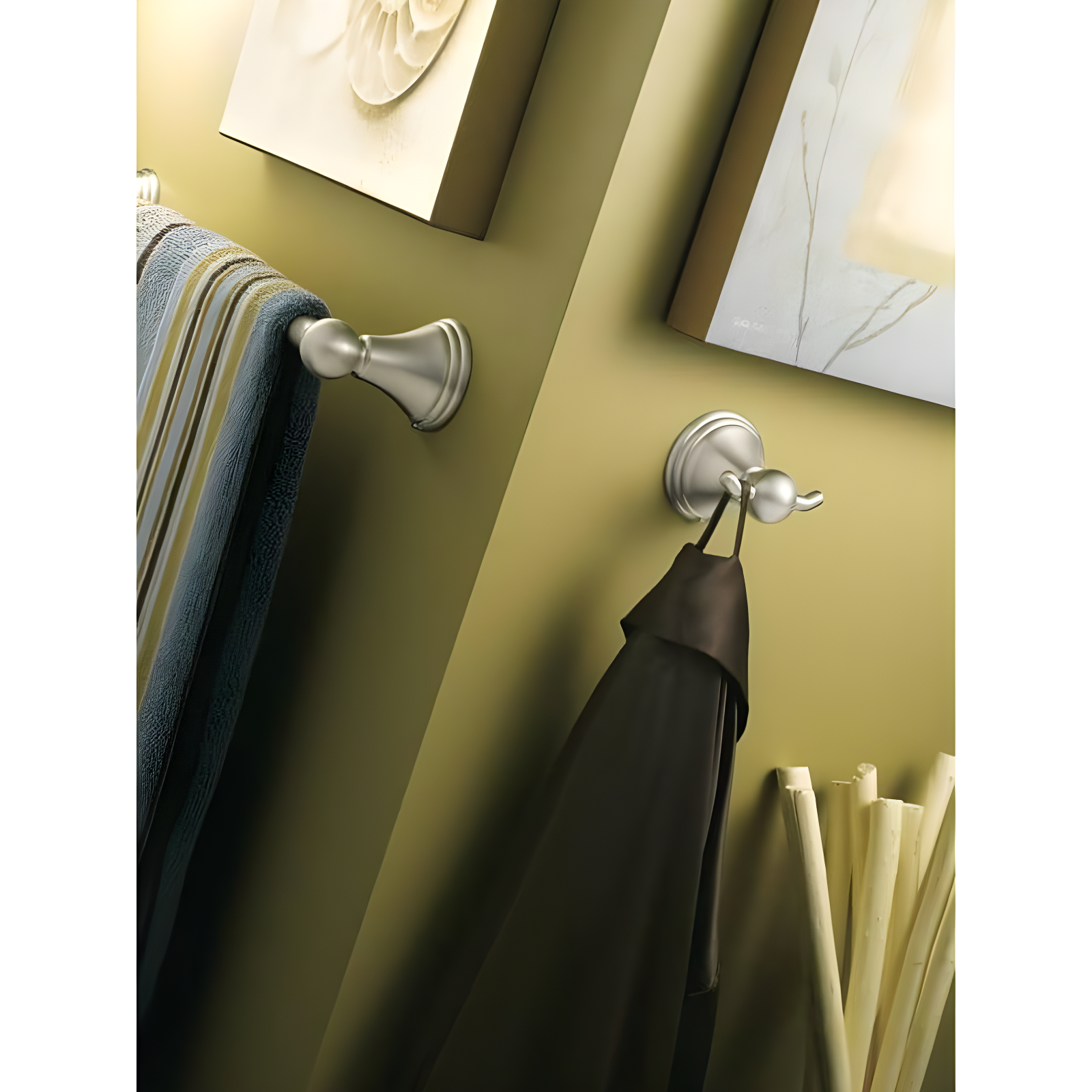 Preston Wall Mounted Towel Bar