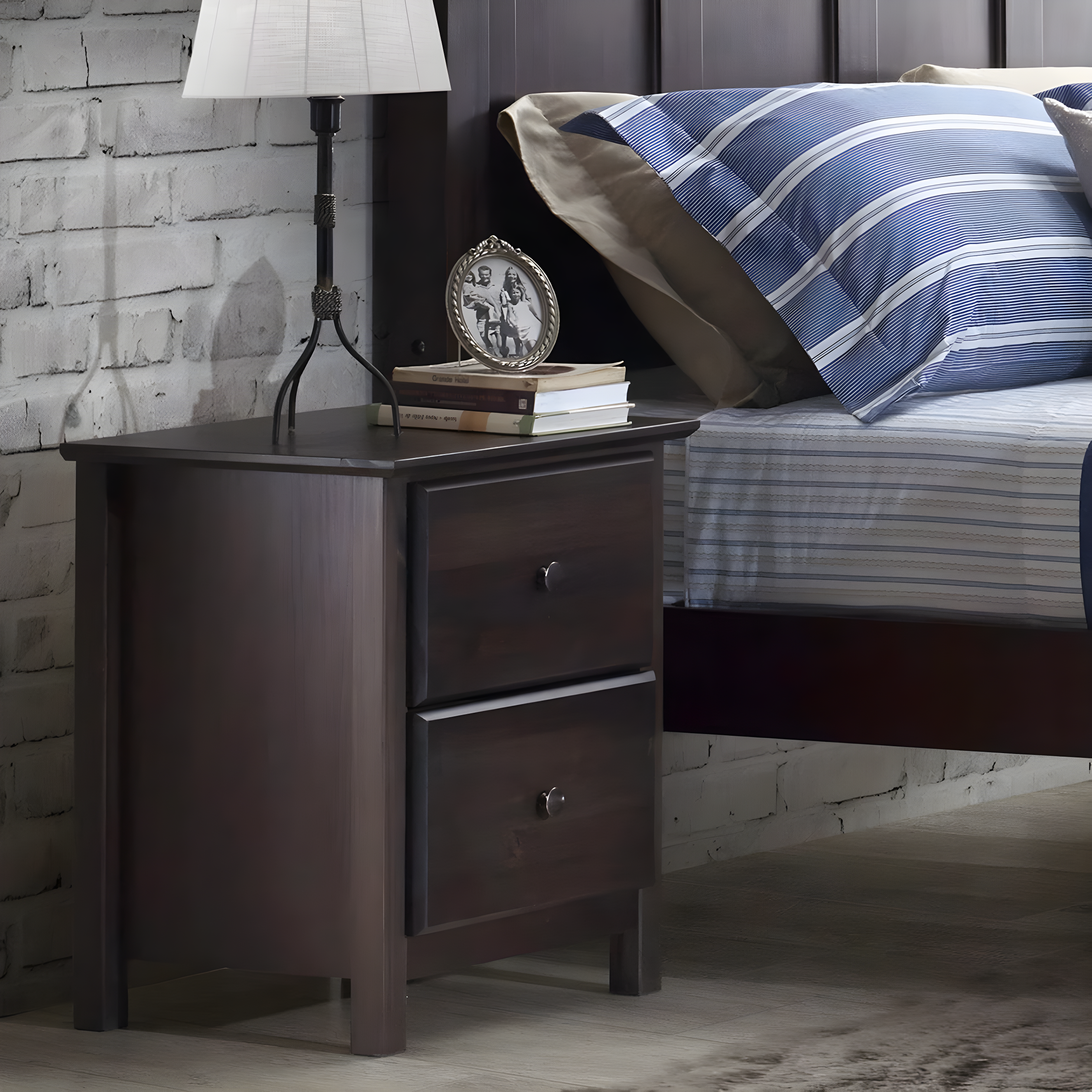 Shaker 20'' W Solid Wood Nightstand