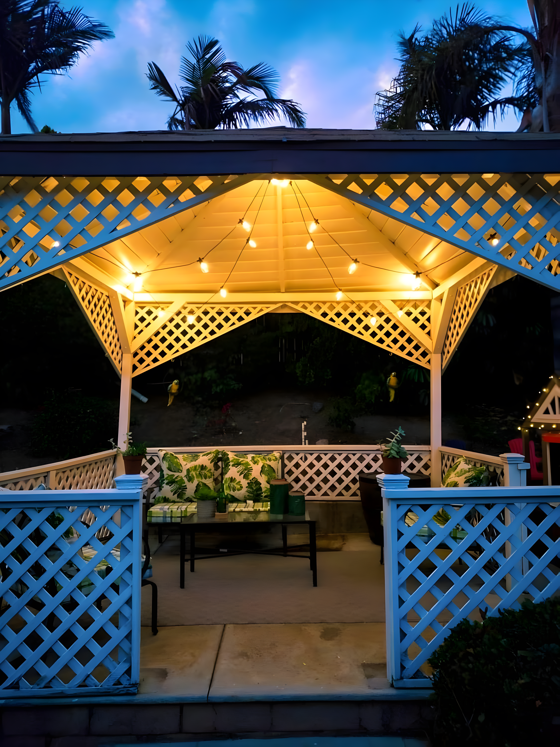 Yi Lighting 48ft Solar-Powered Outdoor String Lights with 15 LED Bulbs Weatherproof for Patio, Porch, Deck, Party Garden