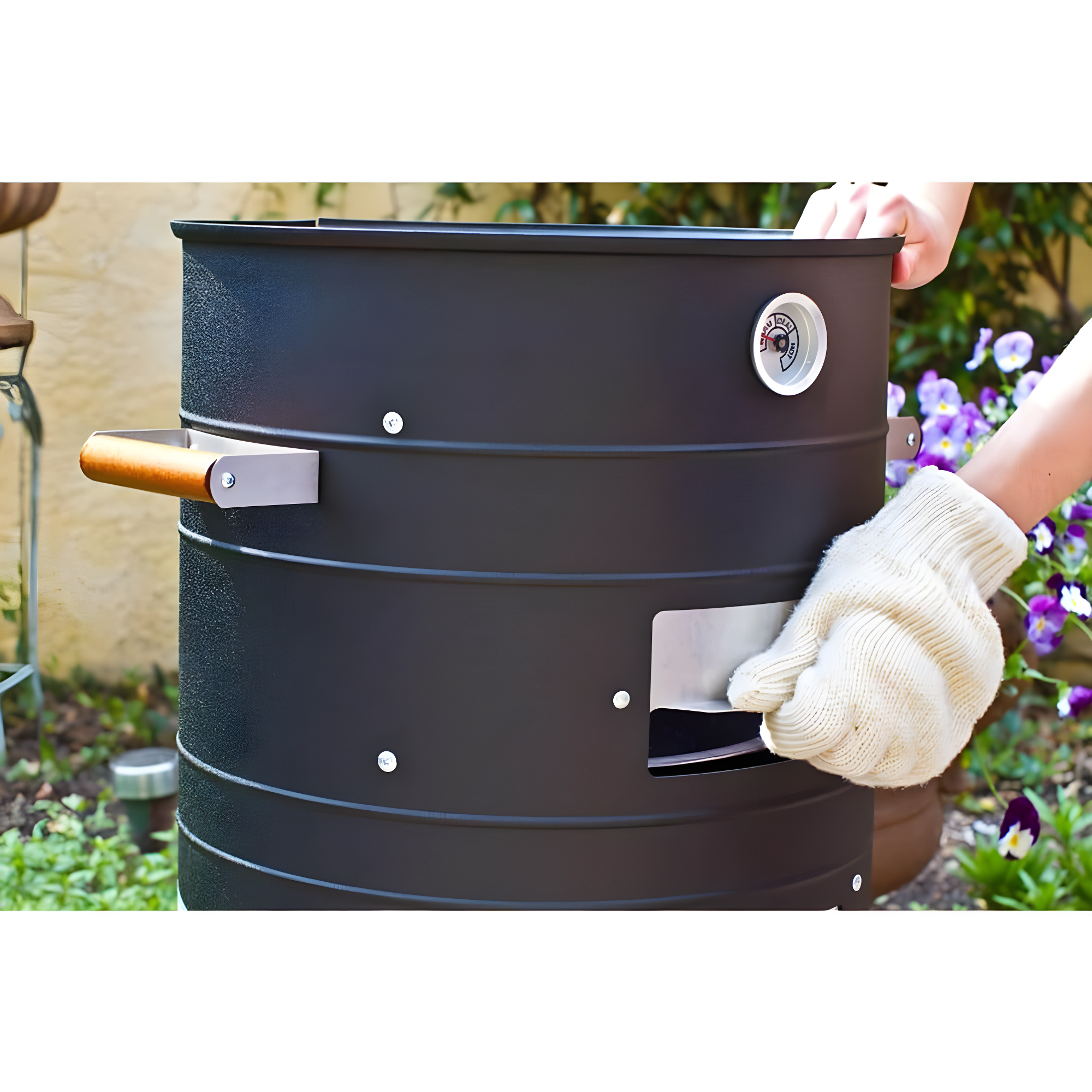 MECO Corporation MECO Corporation Americana Vertical Charcoal Portable 351 Square Inches Smoker