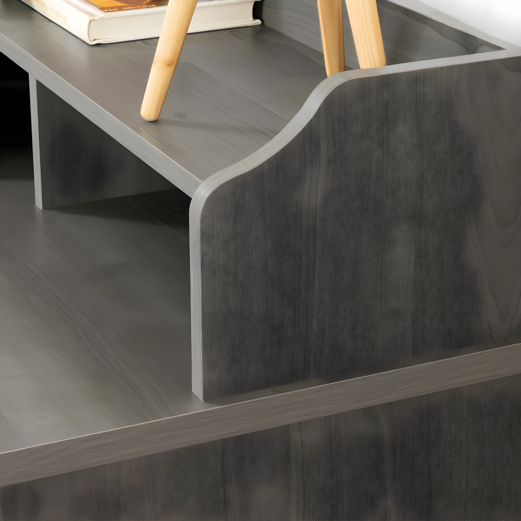 Versa Desk with Hutch