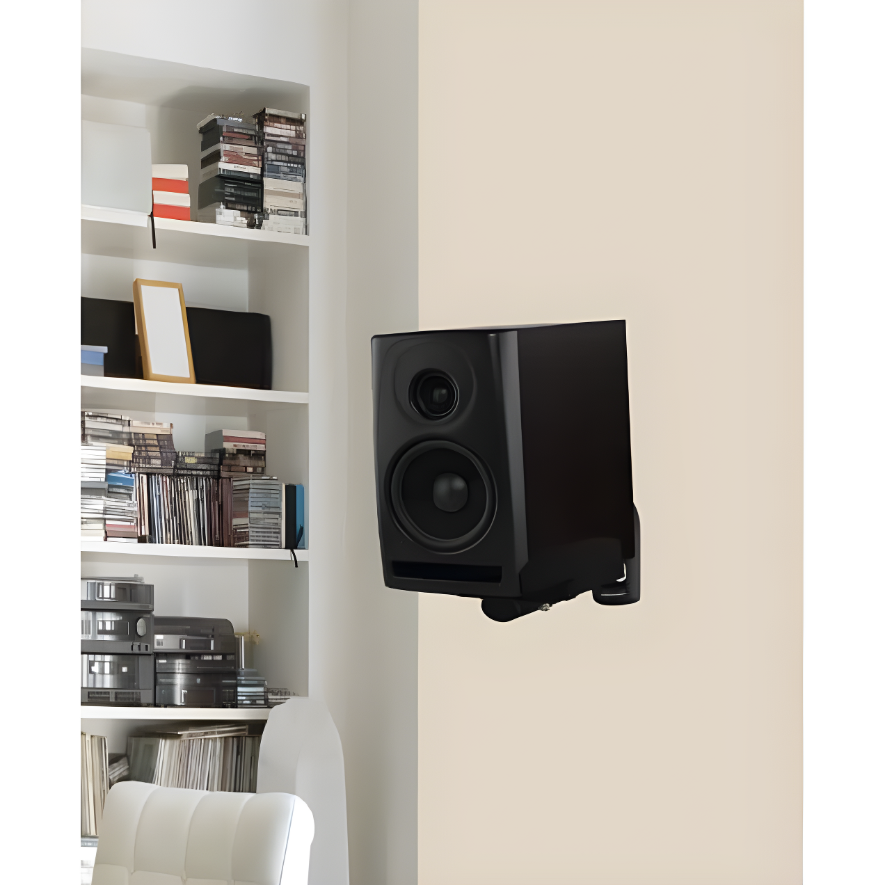 EAK70B-A Speaker Wall Mounts, Set of 2, Black