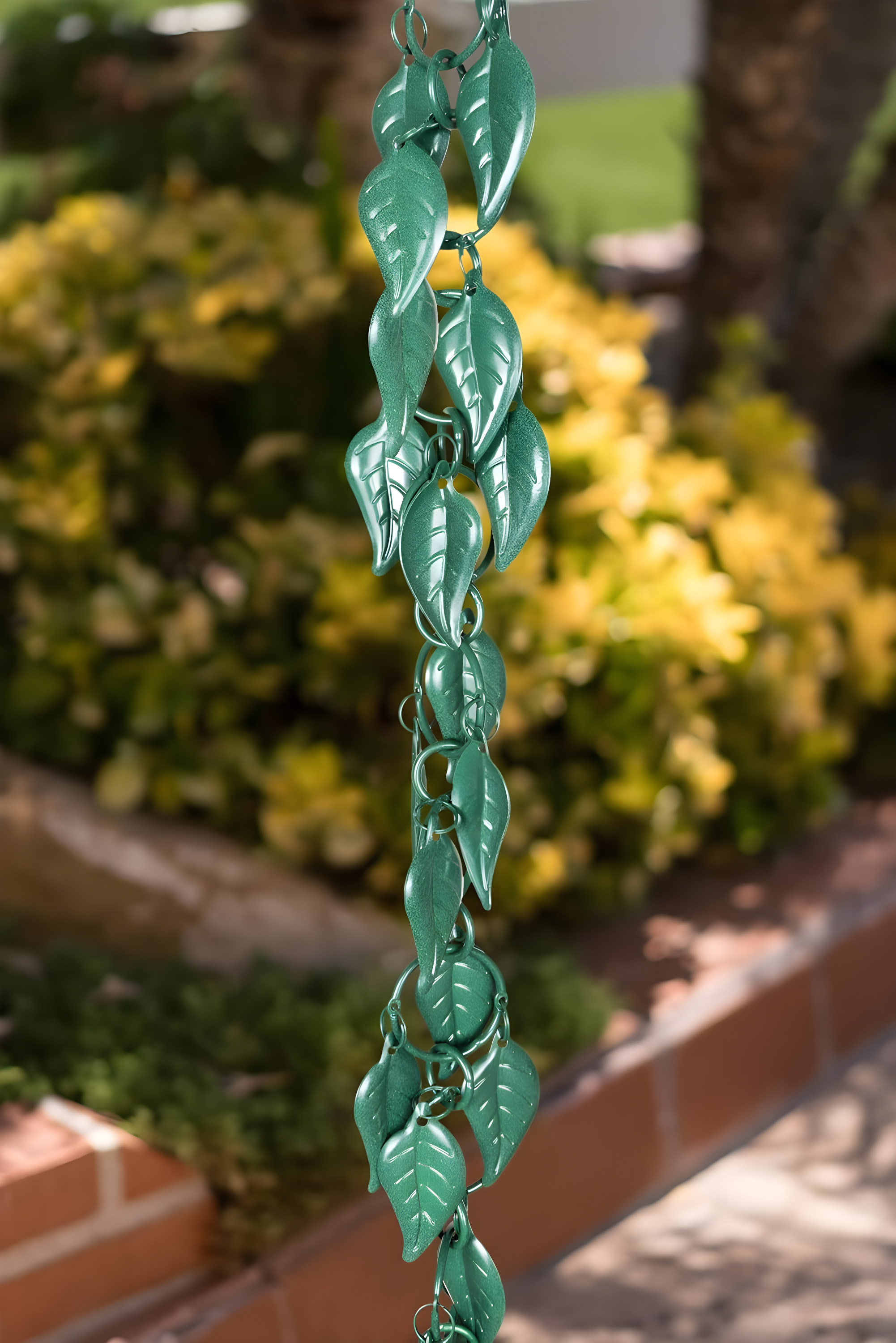Aluminum Cascading Leaves Rain Chain Replacement Downspout for Gutters