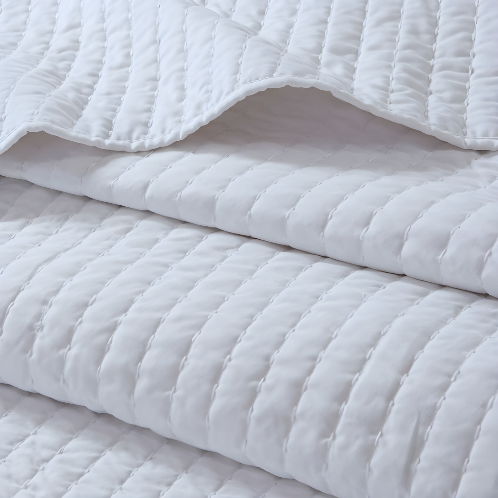 Madison Park Barwick Reversible Solid 3 Piece Quilt Set