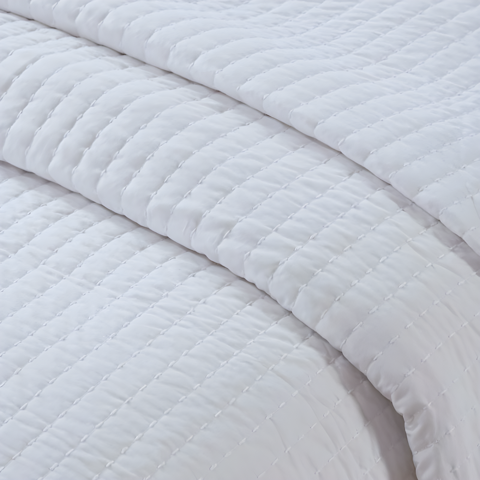 Madison Park Barwick Reversible Solid 3 Piece Quilt Set