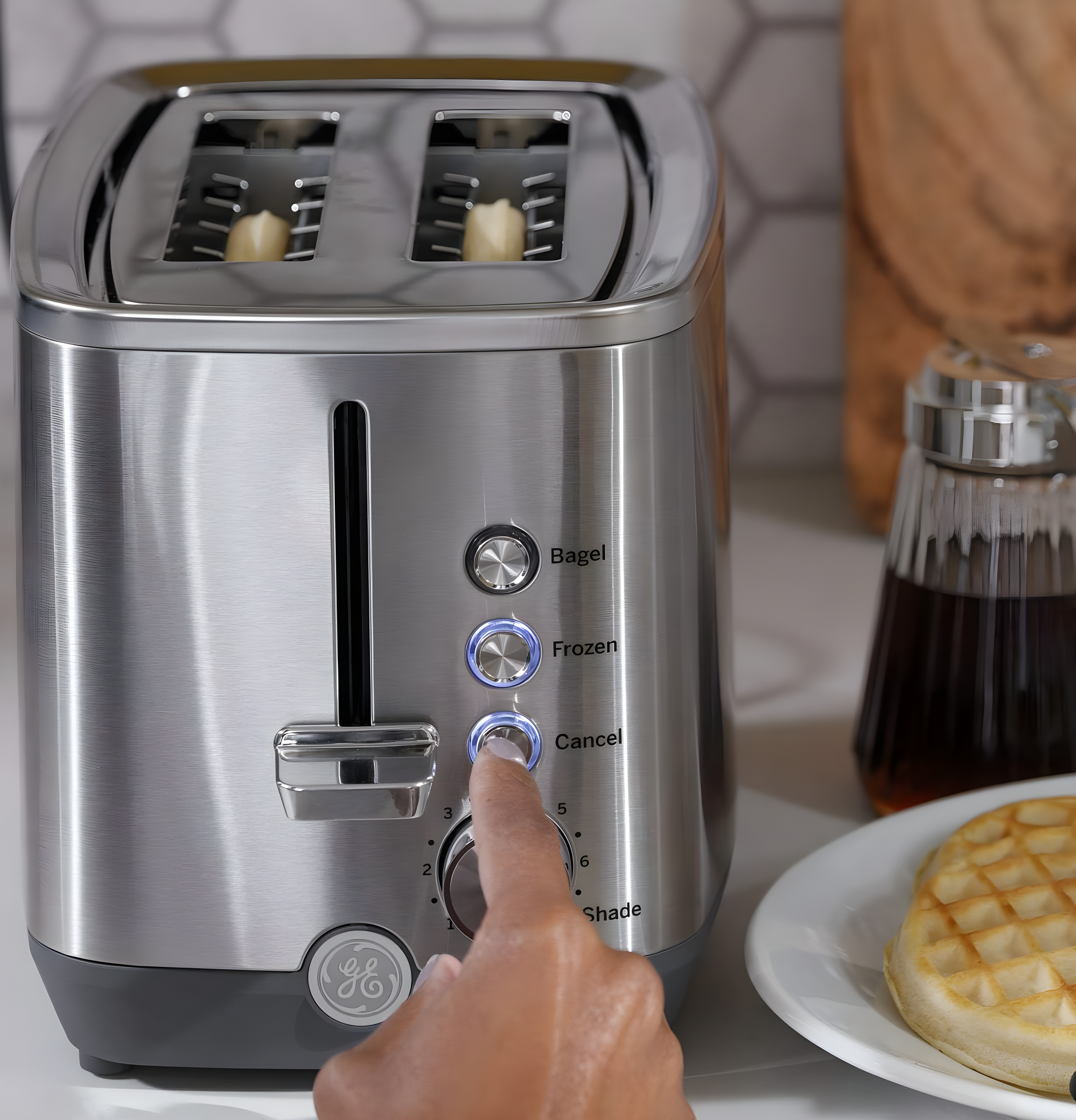 GE Appliances GE 2-Slice Toaster