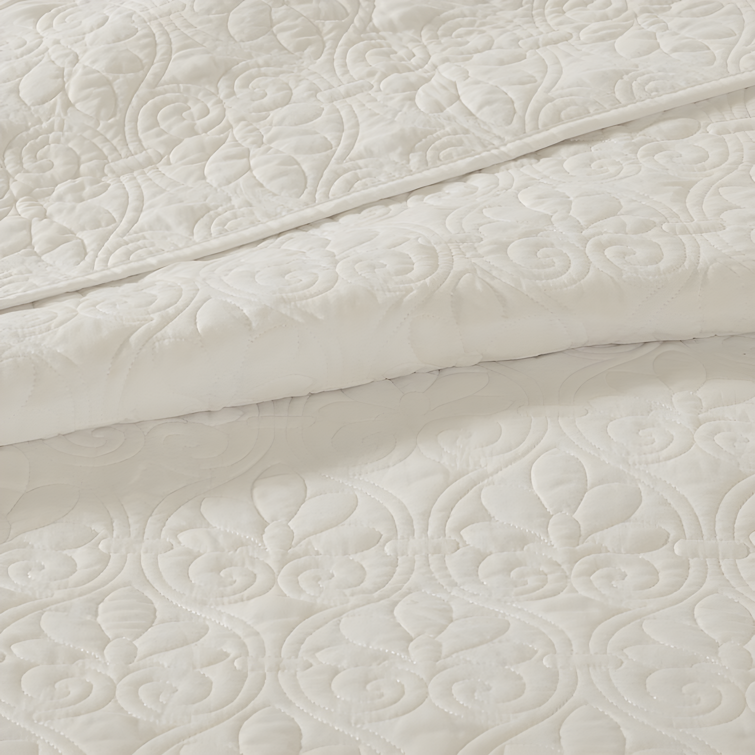 Quebec Reversible Bedspread Set