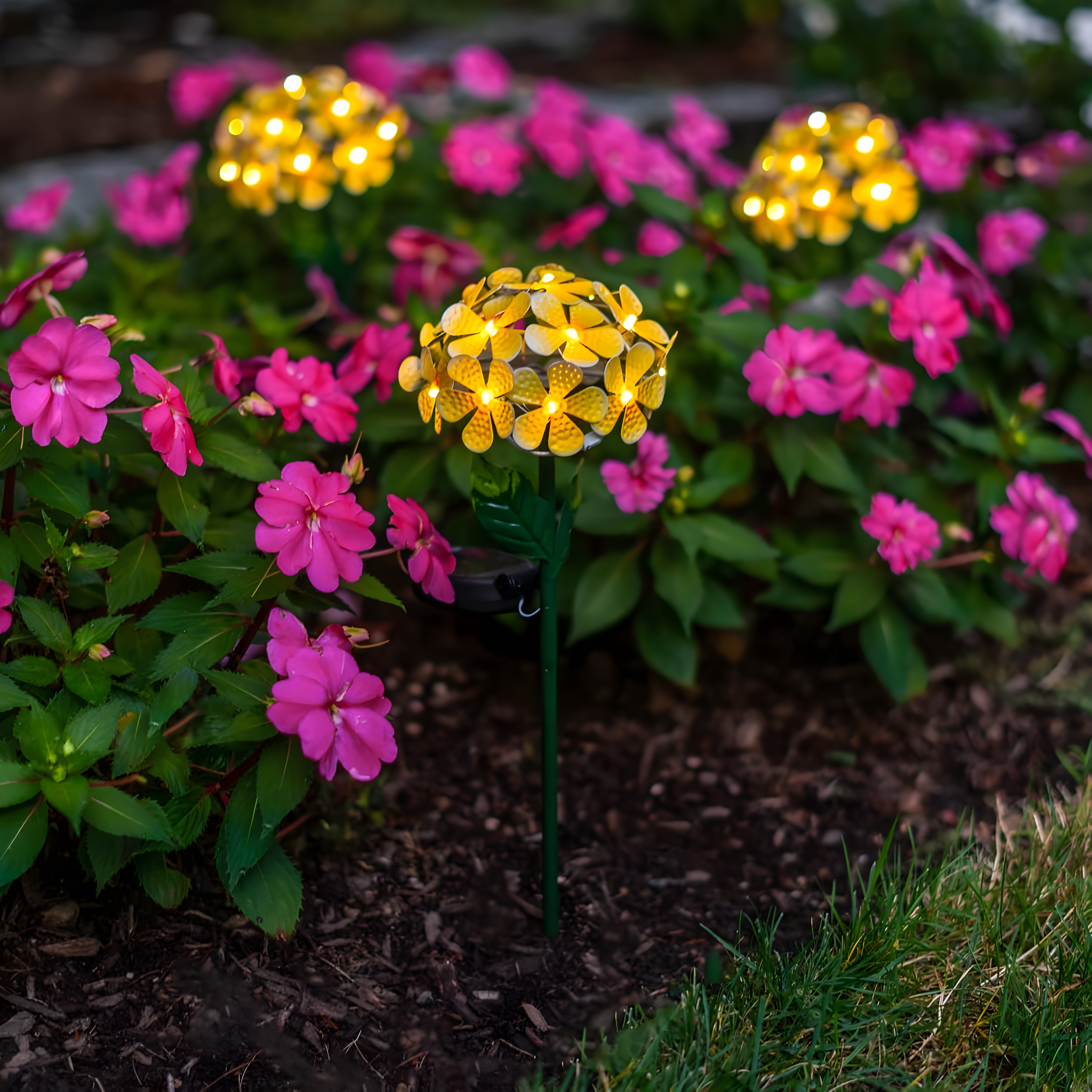 Solar Powered LED Metal Flower Garden Stake Light (Set of 2)