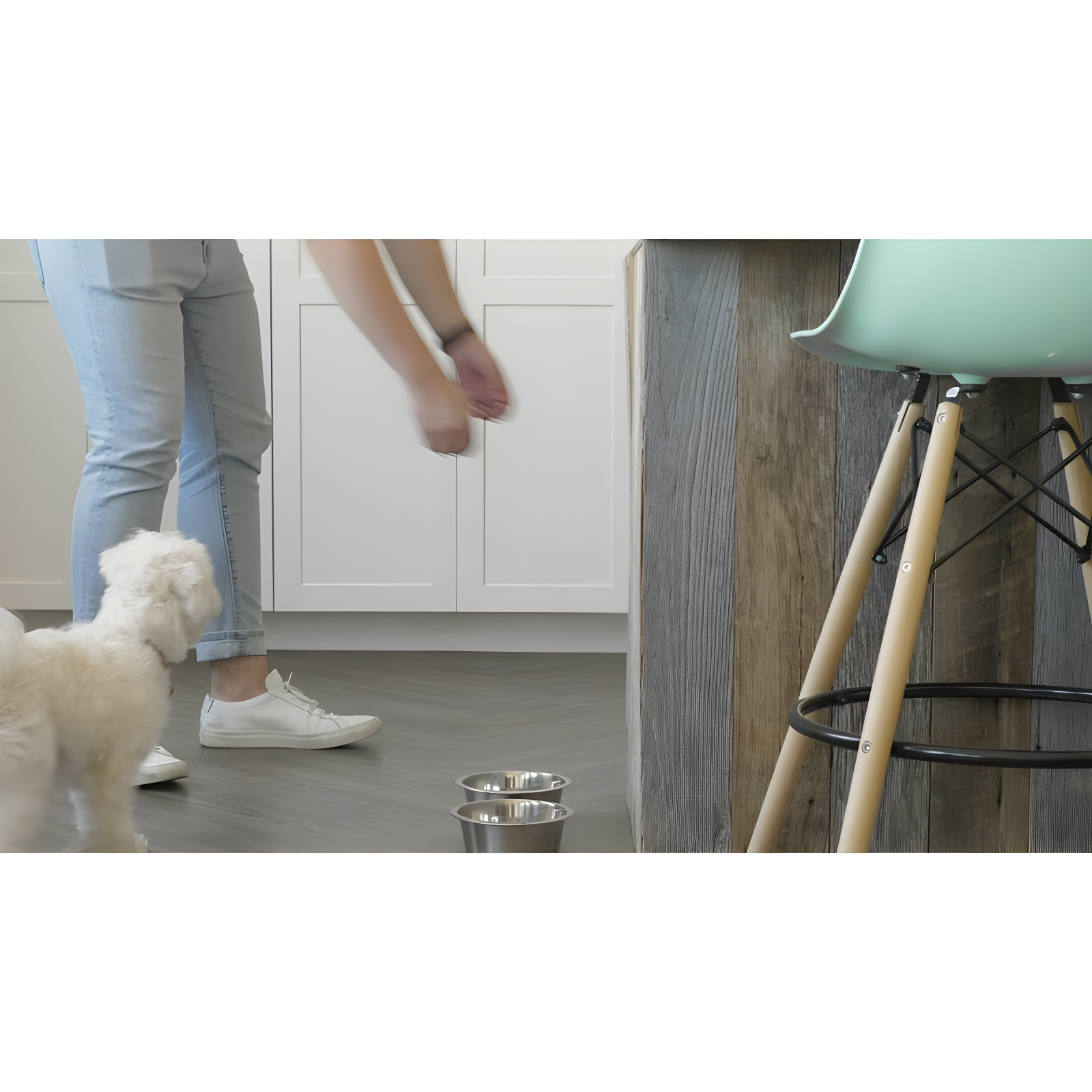 Plastic Food Storage Container Latch