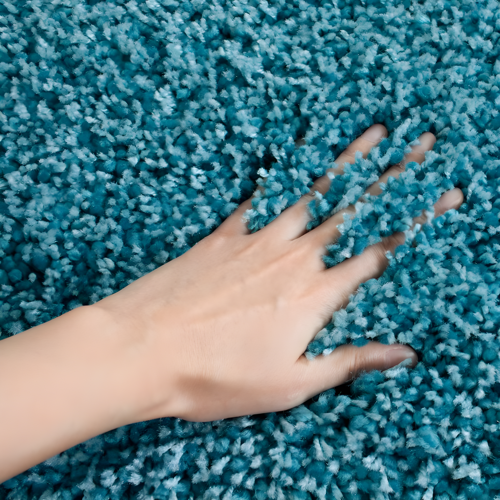 Shag SG151 Power Loomed Area Rug - Turquoise - 4'x4' - Safavieh.