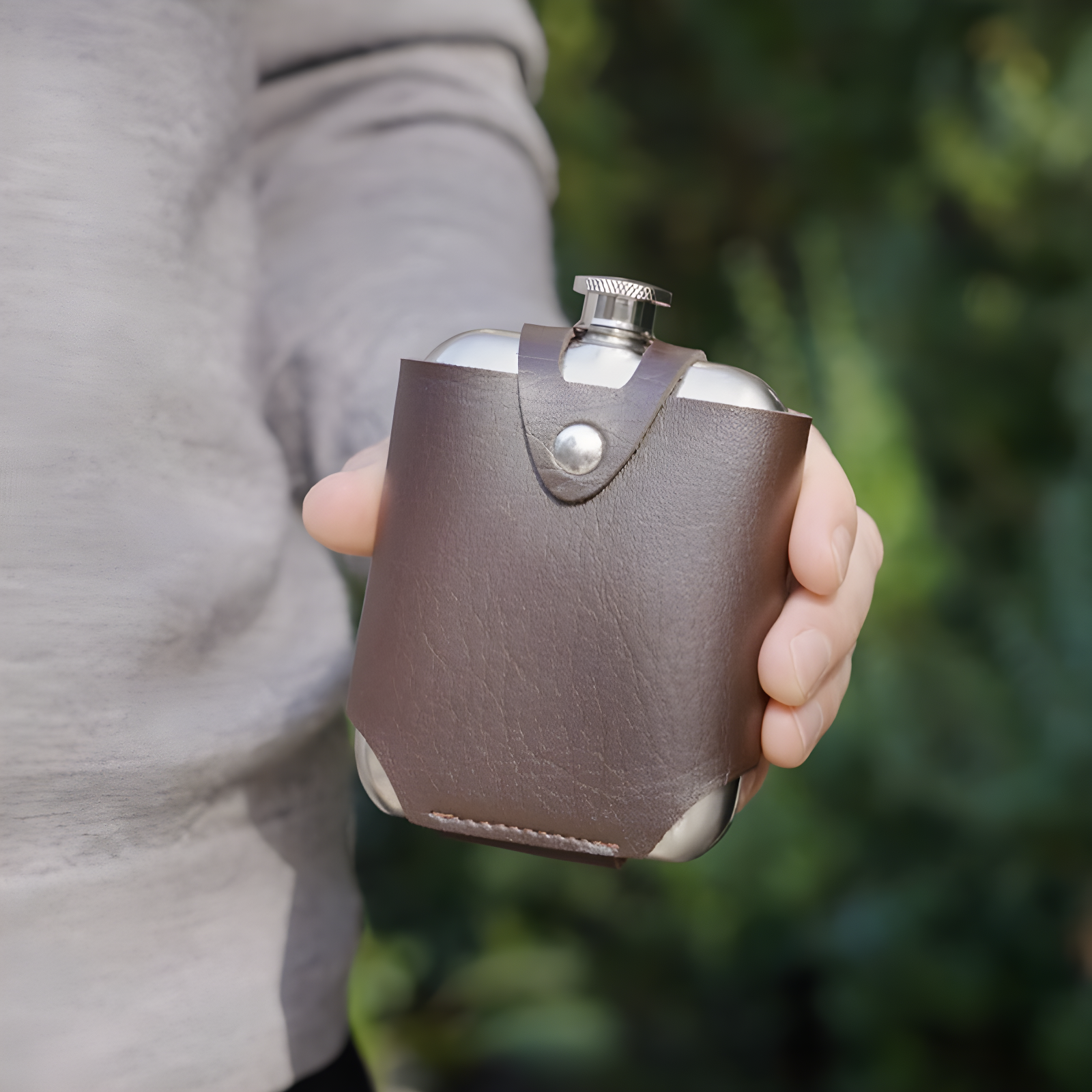 Viski Admiral Stainless Steel Flask and Traveling Case