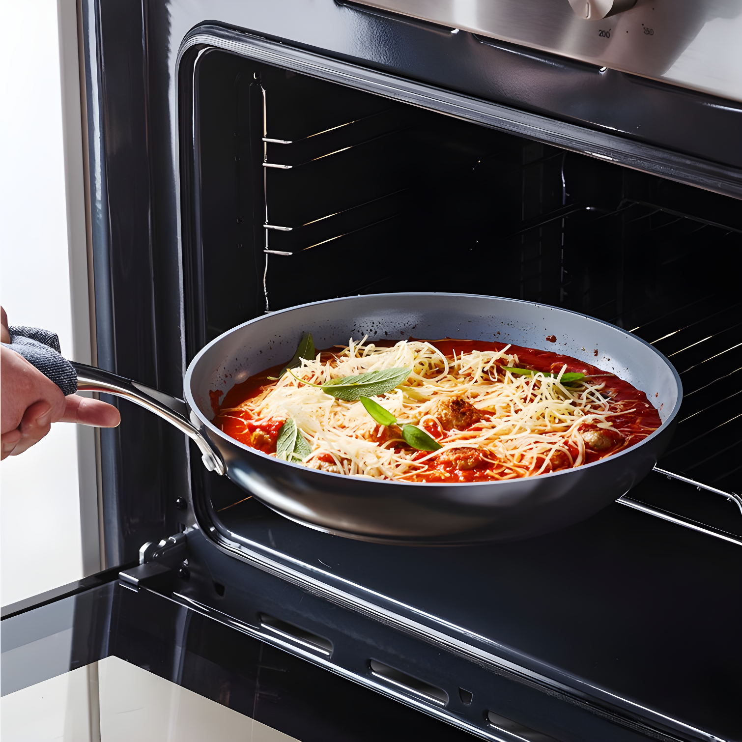 GreenPan GreenPan Valencia Pro Healthy Ceramic Nonstick Hard-Anodized Aluminum Frying Pan