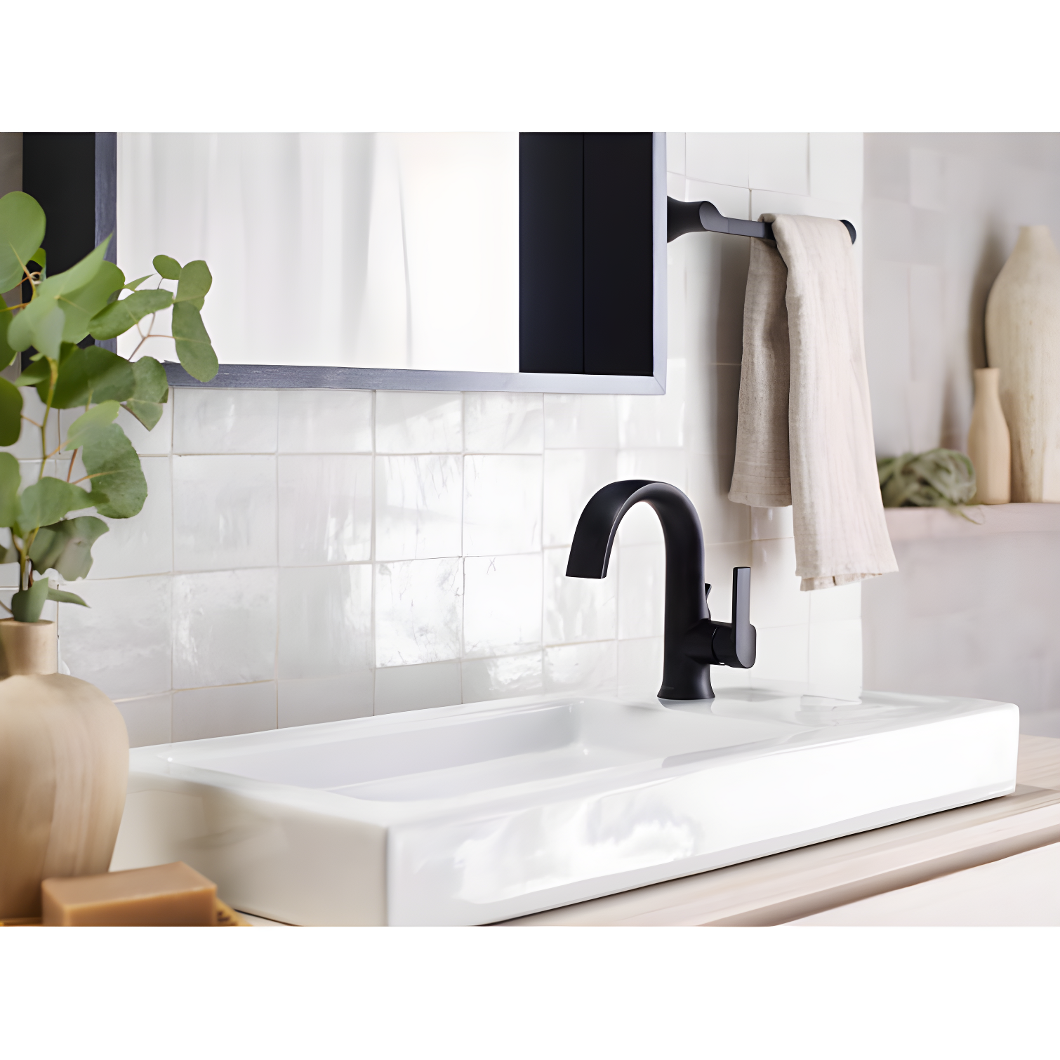 Doux Single Hole Bathroom Faucet with Drain Assembly