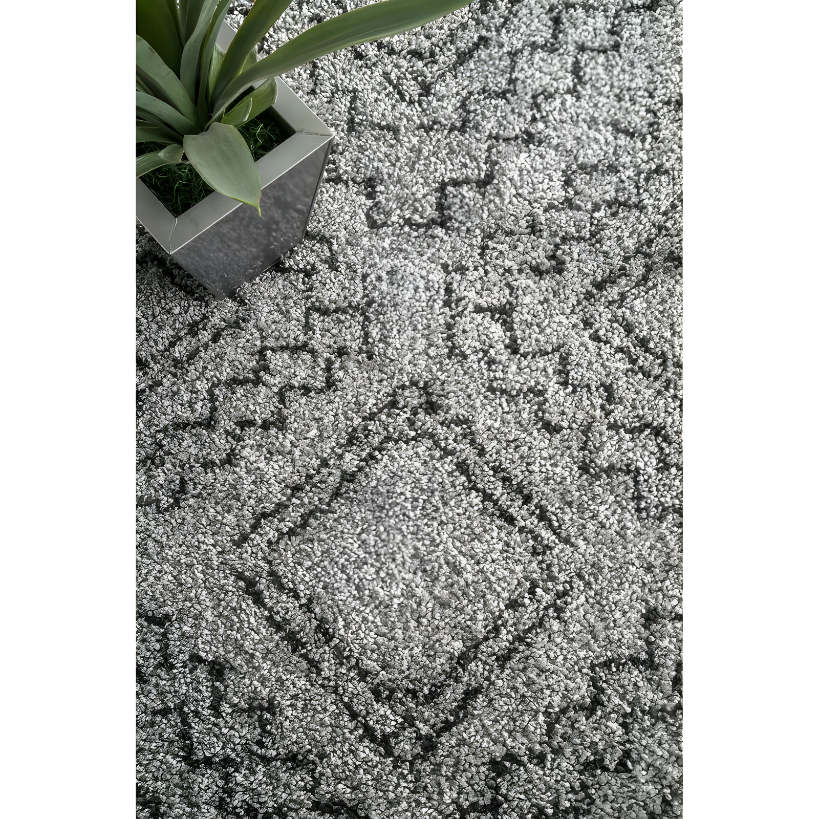 Nuloom Vasiliki Geometric 7x9 Shag Indoor Area Rug for Living Room Bedroom Dining Room Nursery, Grey/Ivory
