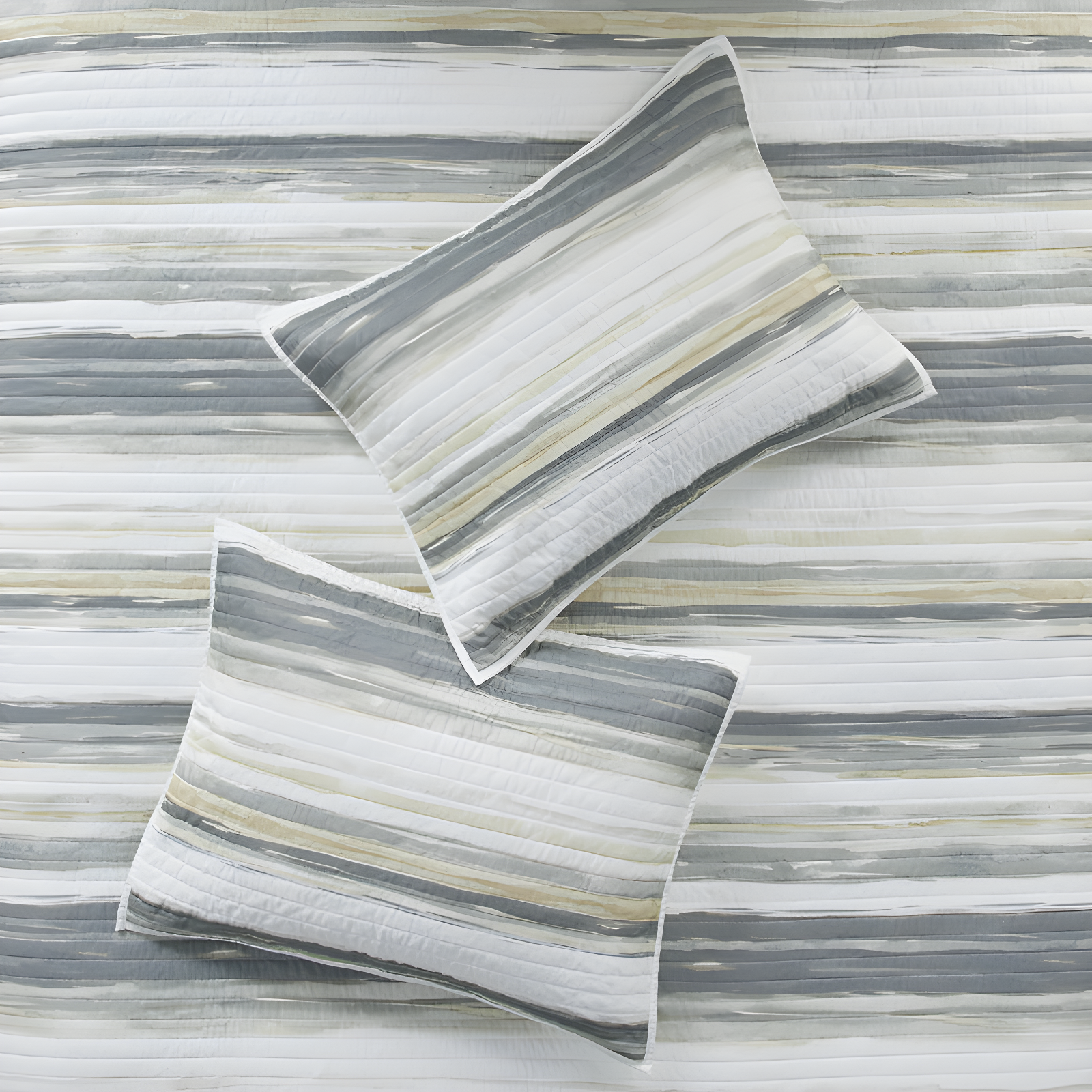 Marina 6 Piece Printed Quilt Set with Throw Pillows