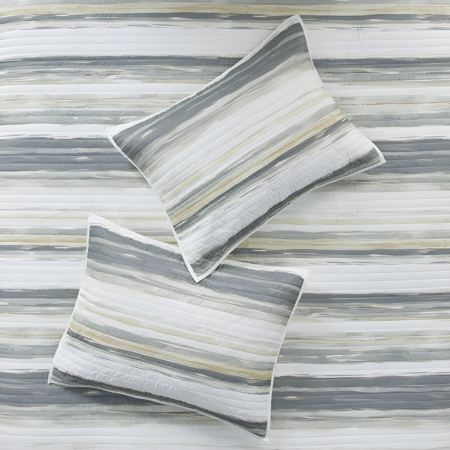 Marina 6 Piece Printed Quilt Set with Throw Pillows