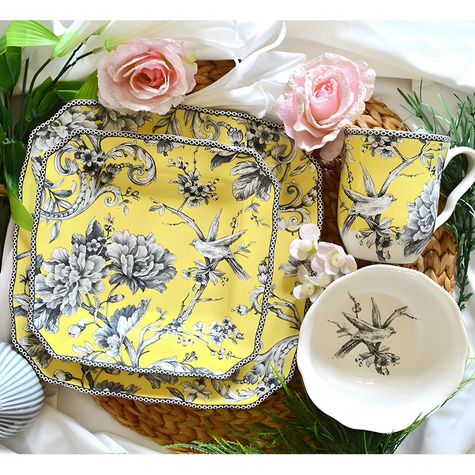 222 Fifth 222 Fifth Adelaide 16-Piece Porcelain Floral Dinnerware Set - Service For 4
