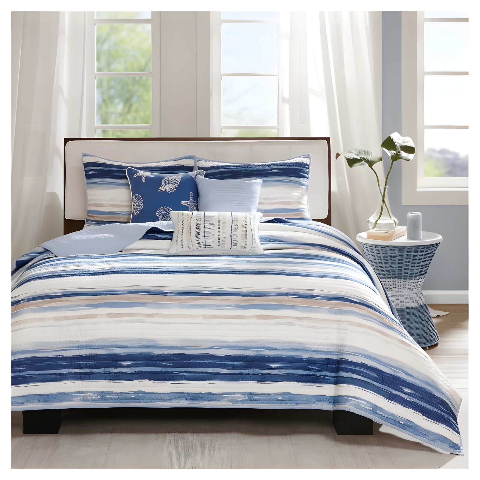 Madison Park Marina 6 Piece Printed Quilt Set with Throw Pillows