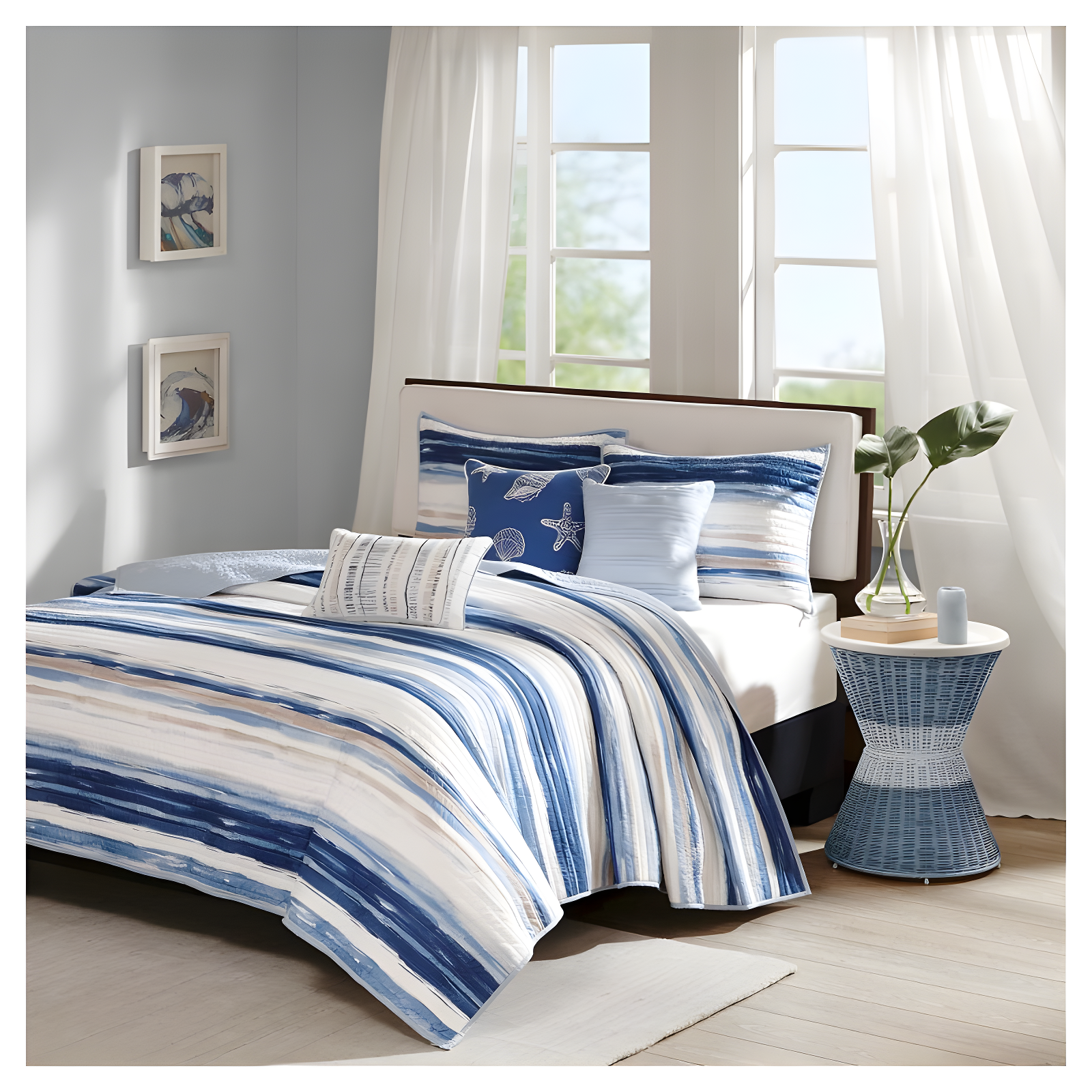 Madison Park Marina 6 Piece Printed Quilt Set with Throw Pillows