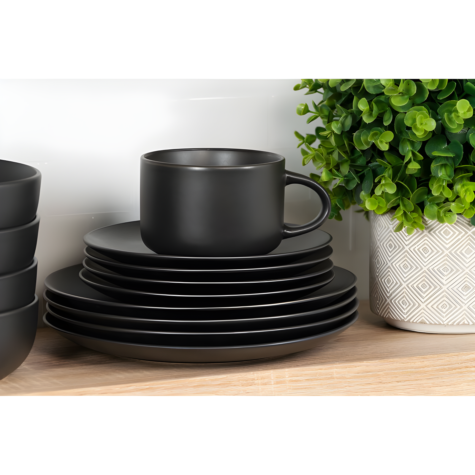 Wazee Matte 16 Piece Dinnerware Set, Service for 4