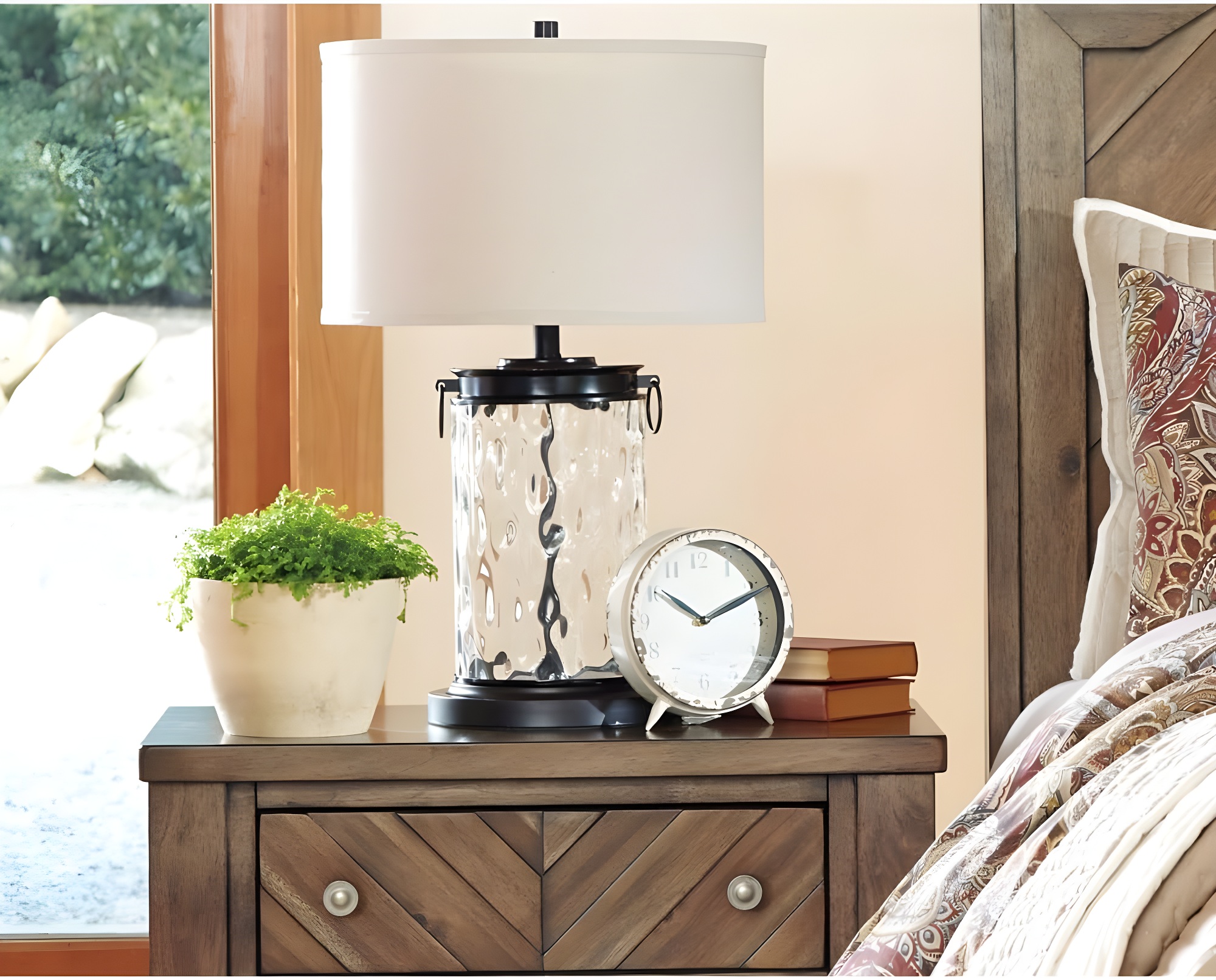 Longshore Tides Ranchester Table Lamp