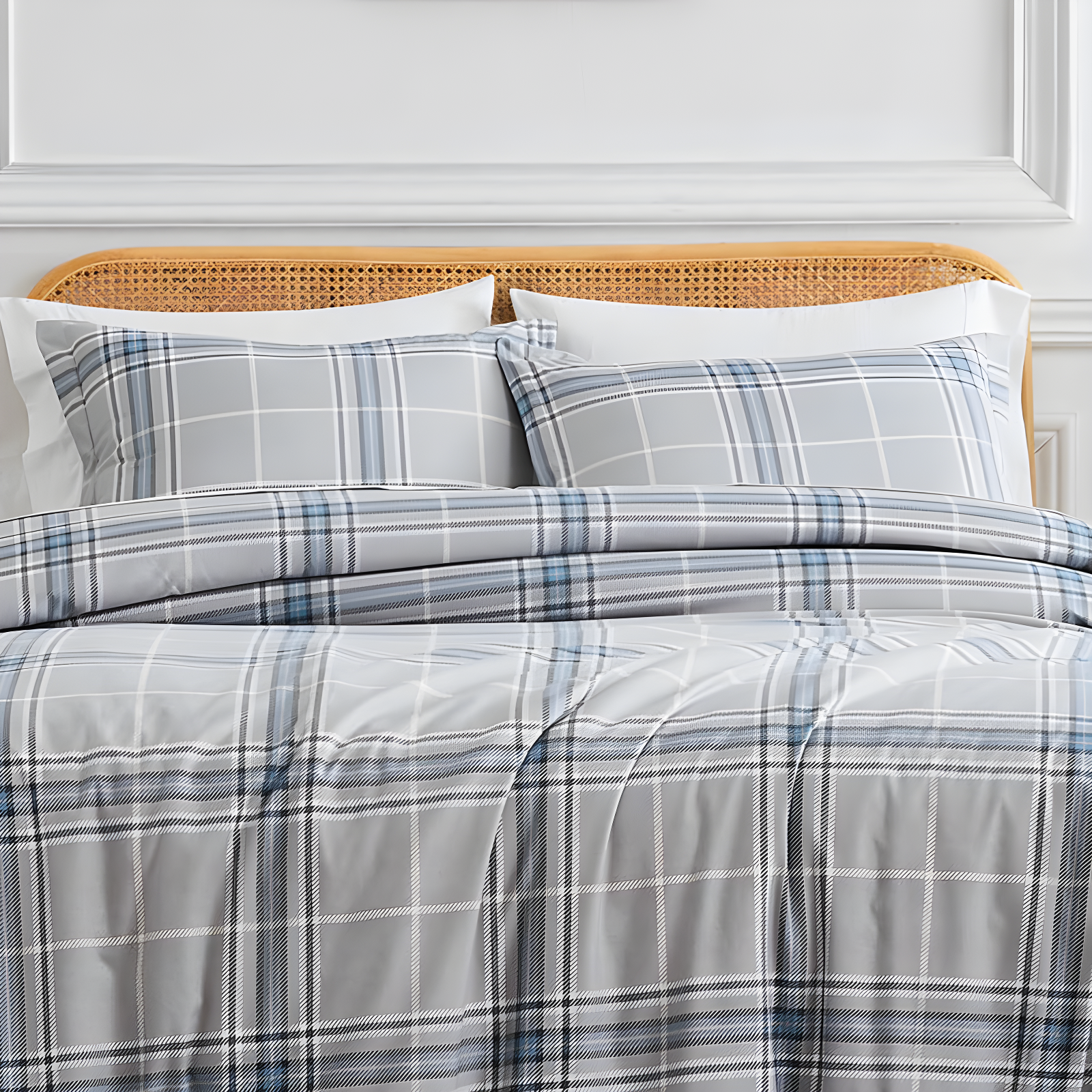 SouthShore Fine Linens Vilano Plaid Oversized Microfiber Duvet Cover Set by Southshore Fine linens