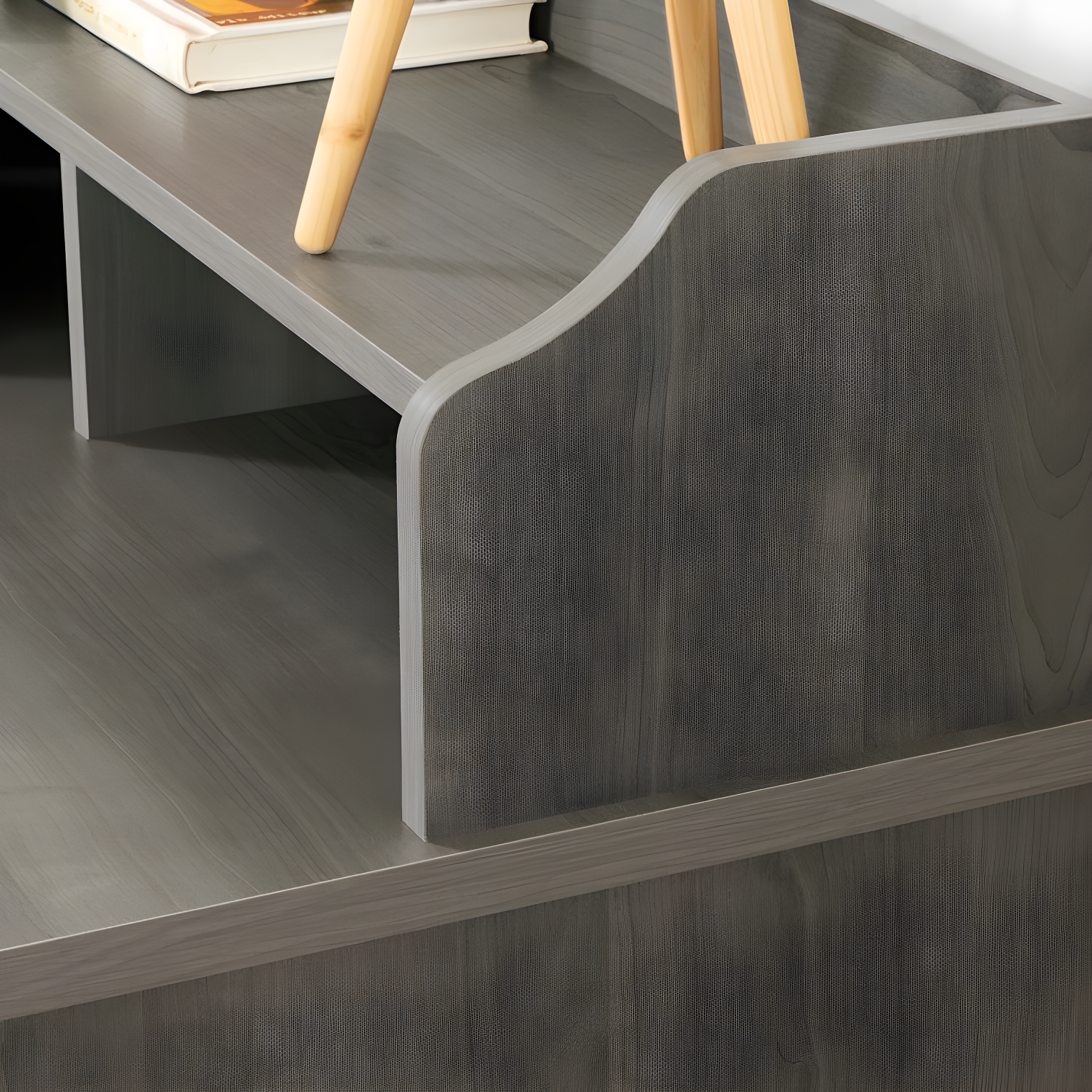 Versa Desk with Hutch
