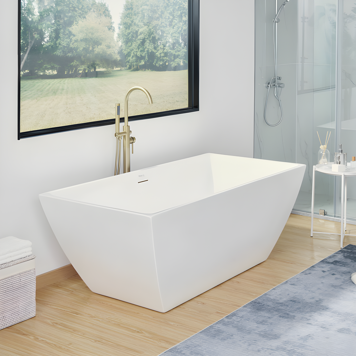 66.9" x 33" Freestanding Soaking Bathtub