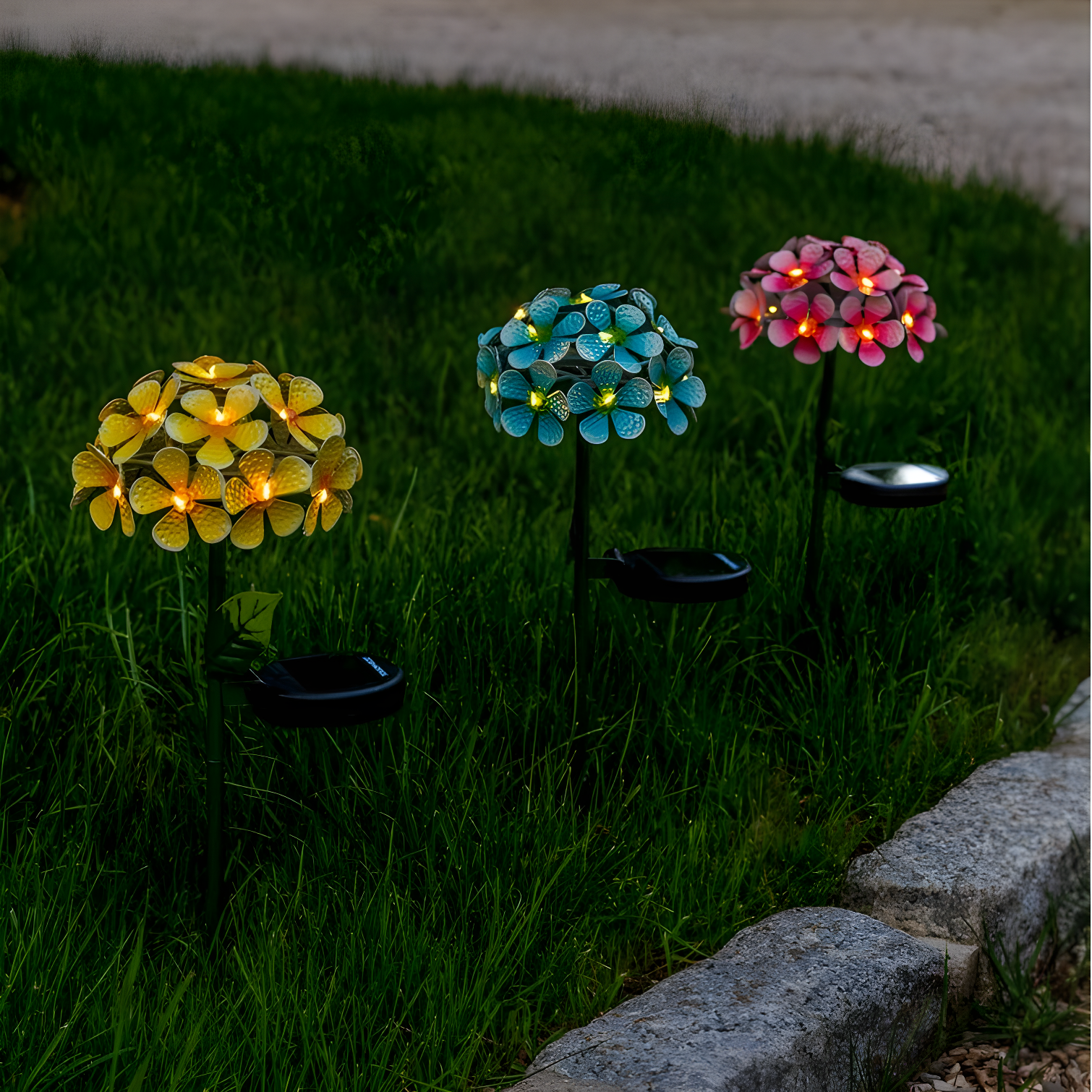 Solar Powered LED Metal Flower Garden Stake Light (Set of 2)
