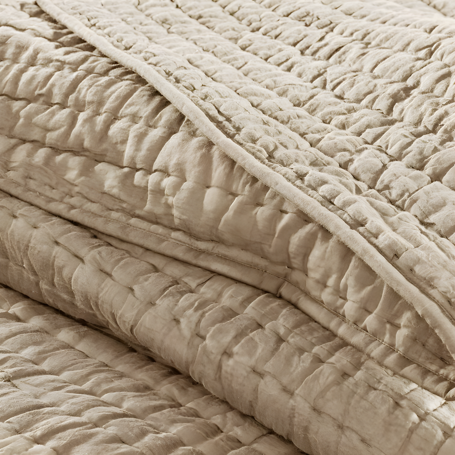 Madison Park Signature Madison Park Signature Serene 3 Piece Hand Quilted Cotton Quilt Set