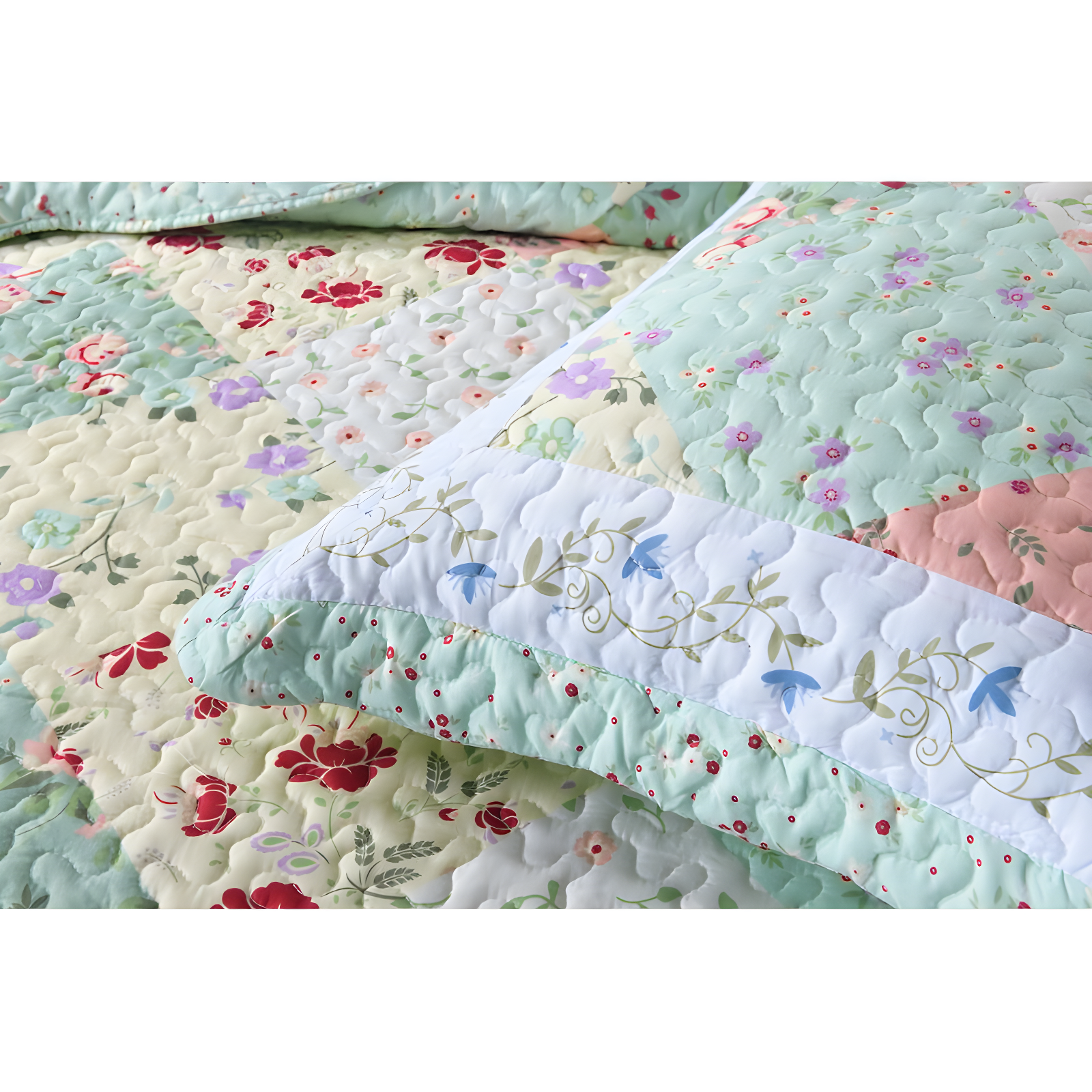 MarCielo Floral Quilt Set