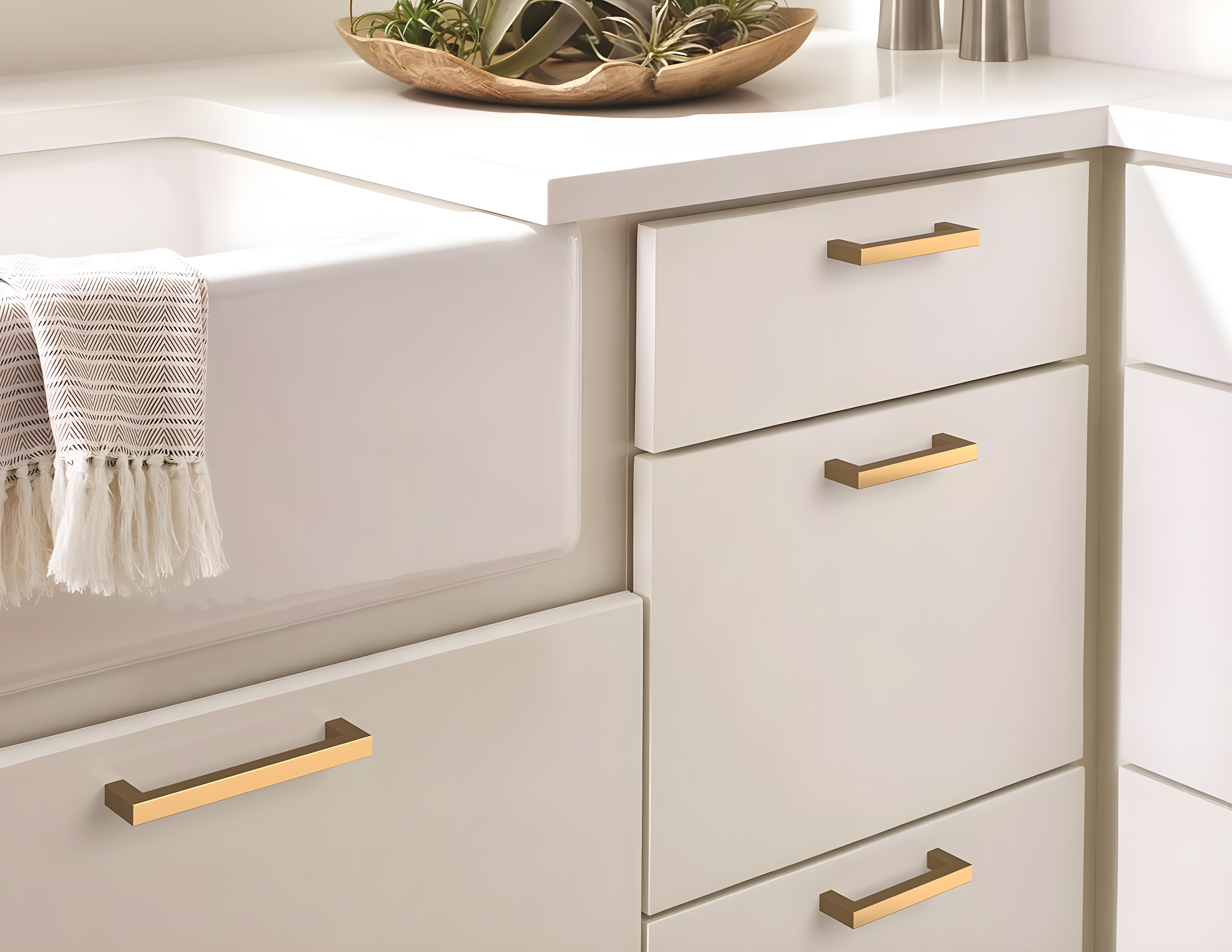 Amerock Monument 3-3/4 inch (96mm) Center-to-Center Champagne Bronze Cabinet Pull