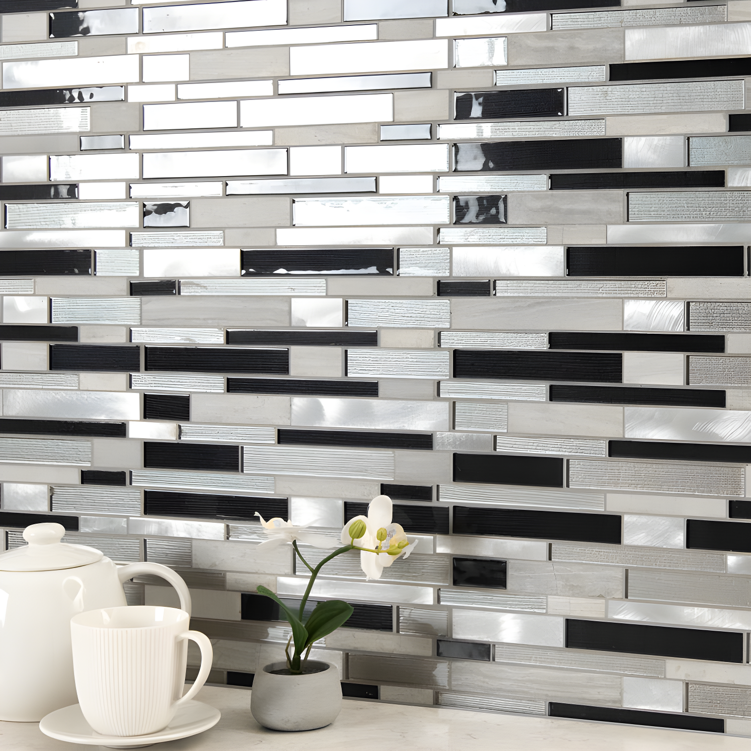 Urban Loft 12" x 12" Interlocking Pattern Glass/Stone/Metal Mosaic Tile