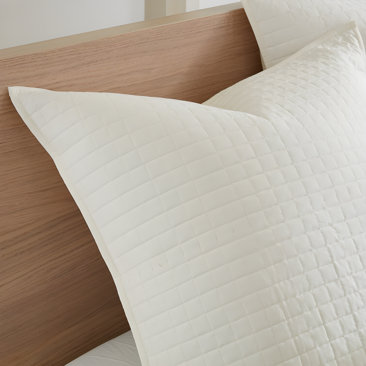 Intelligent Design Brooklyn Cotton Jacquard Duvet Cover Set with Euro Shams and Throw Pillows