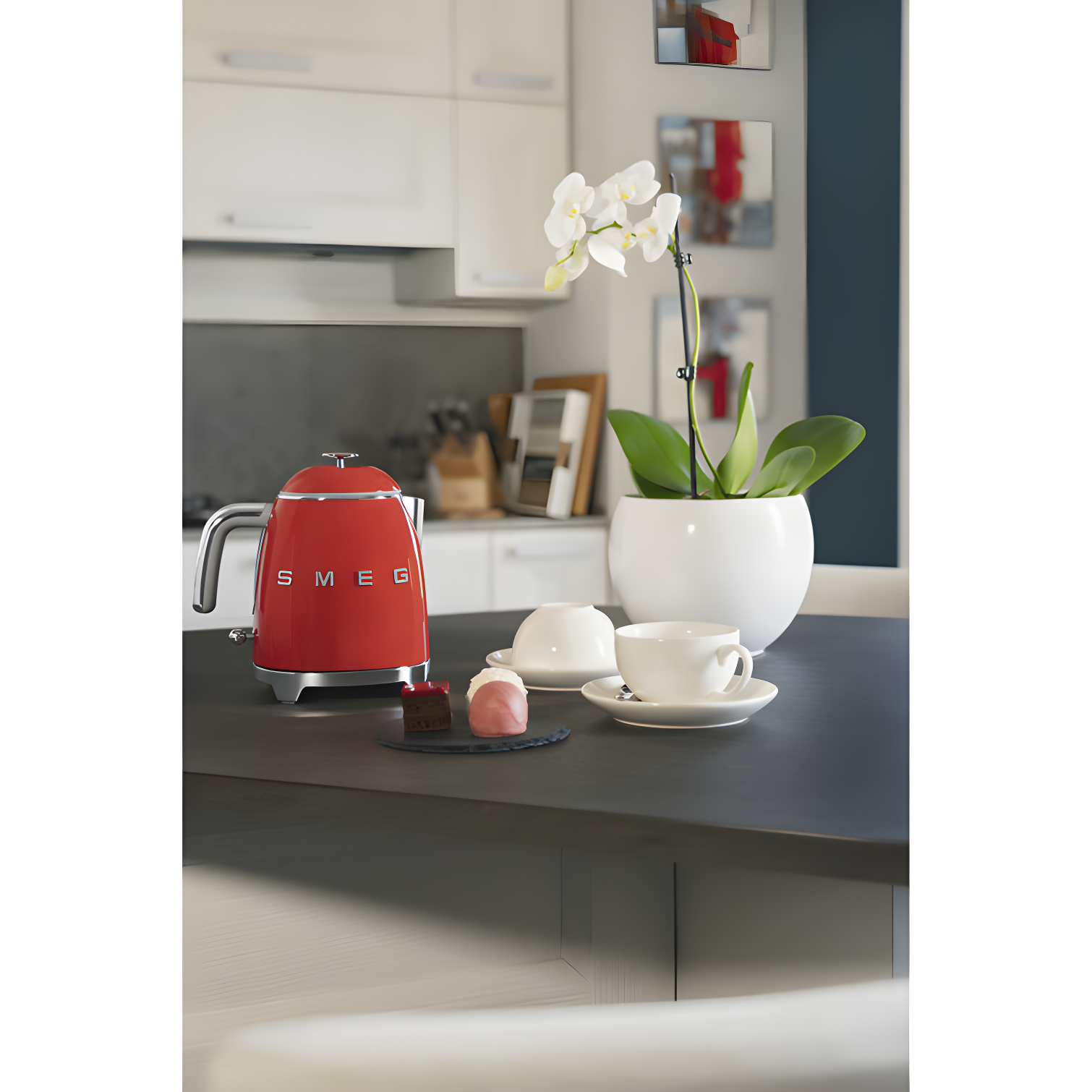 SMEG 50's Retro Style 3-Cup Mini Electric Kettle