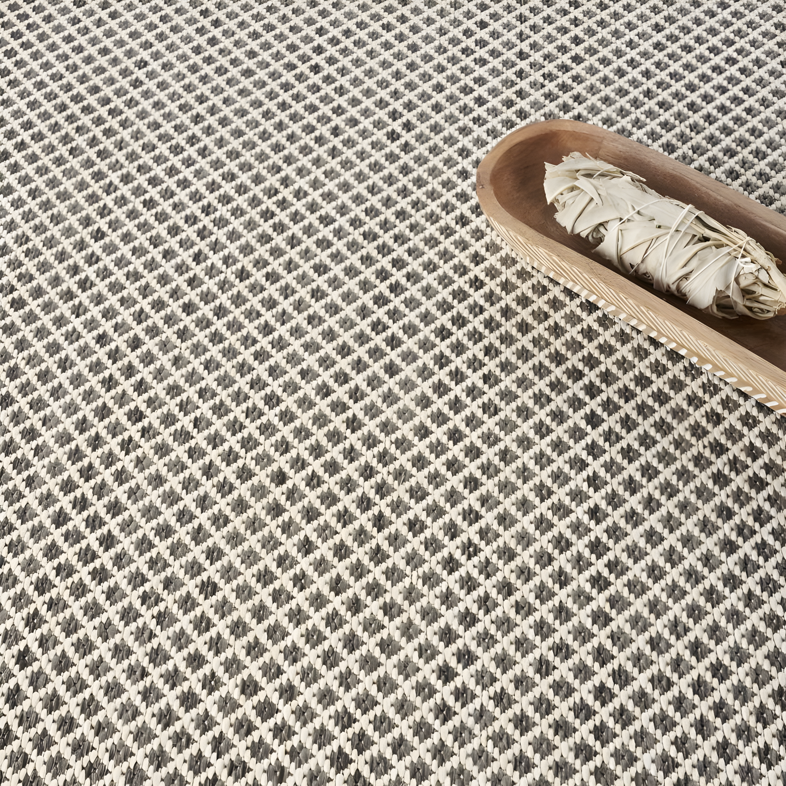 Nourison 4' x 4' Courtyard Modern Easy Care Flatweave Indoor Outdoor Round Rug Ivory/Charcoal
