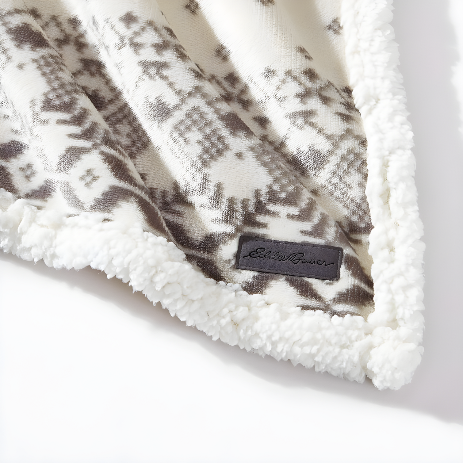 Eddie Bauer Eddie Bauer Plush Plaid Sherpa Reversible Blanket