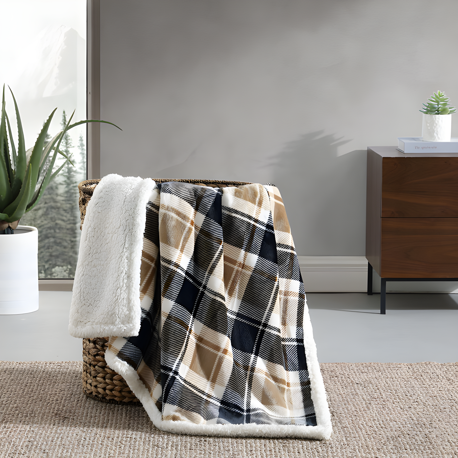 Eddie Bauer Eddie Bauer Plush Plaid Sherpa Reversible Blanket