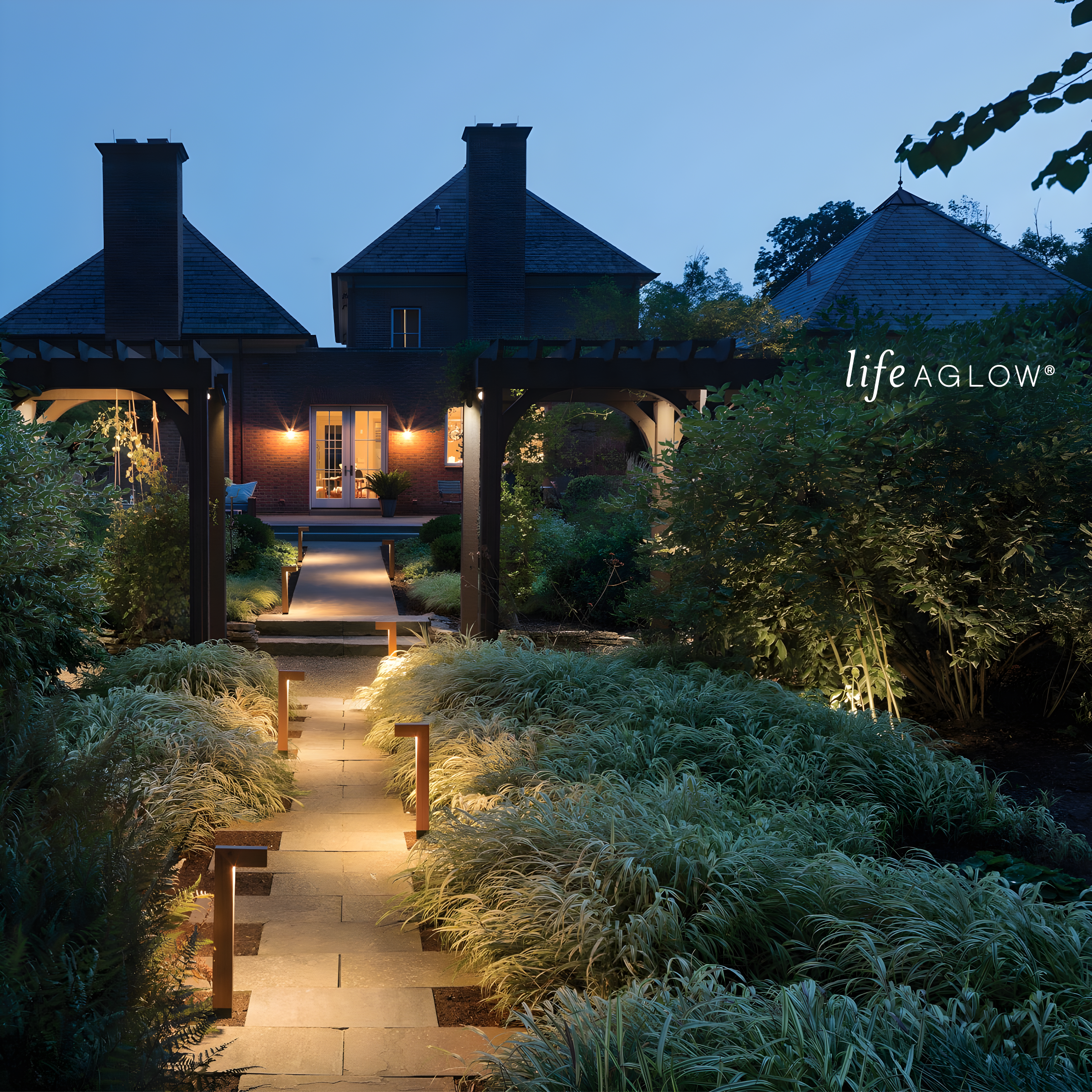 Sleek Black LED Landscape Bollard with Clear Acrylic & Seedy Glass