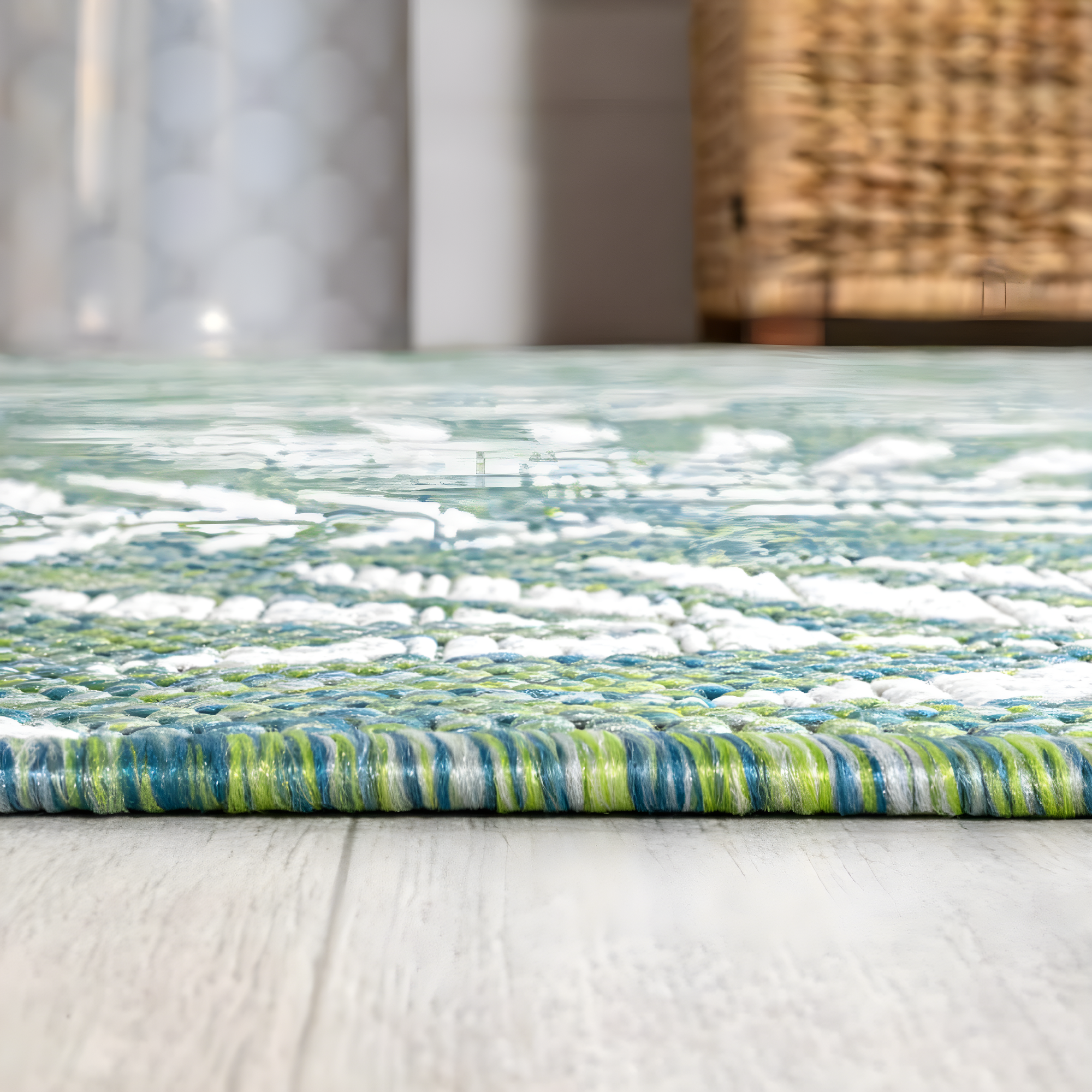 3' x 5' Nevis Palm Frond Indoor/Outdoor Area Rug, Cream/Green - JONATHAN Y