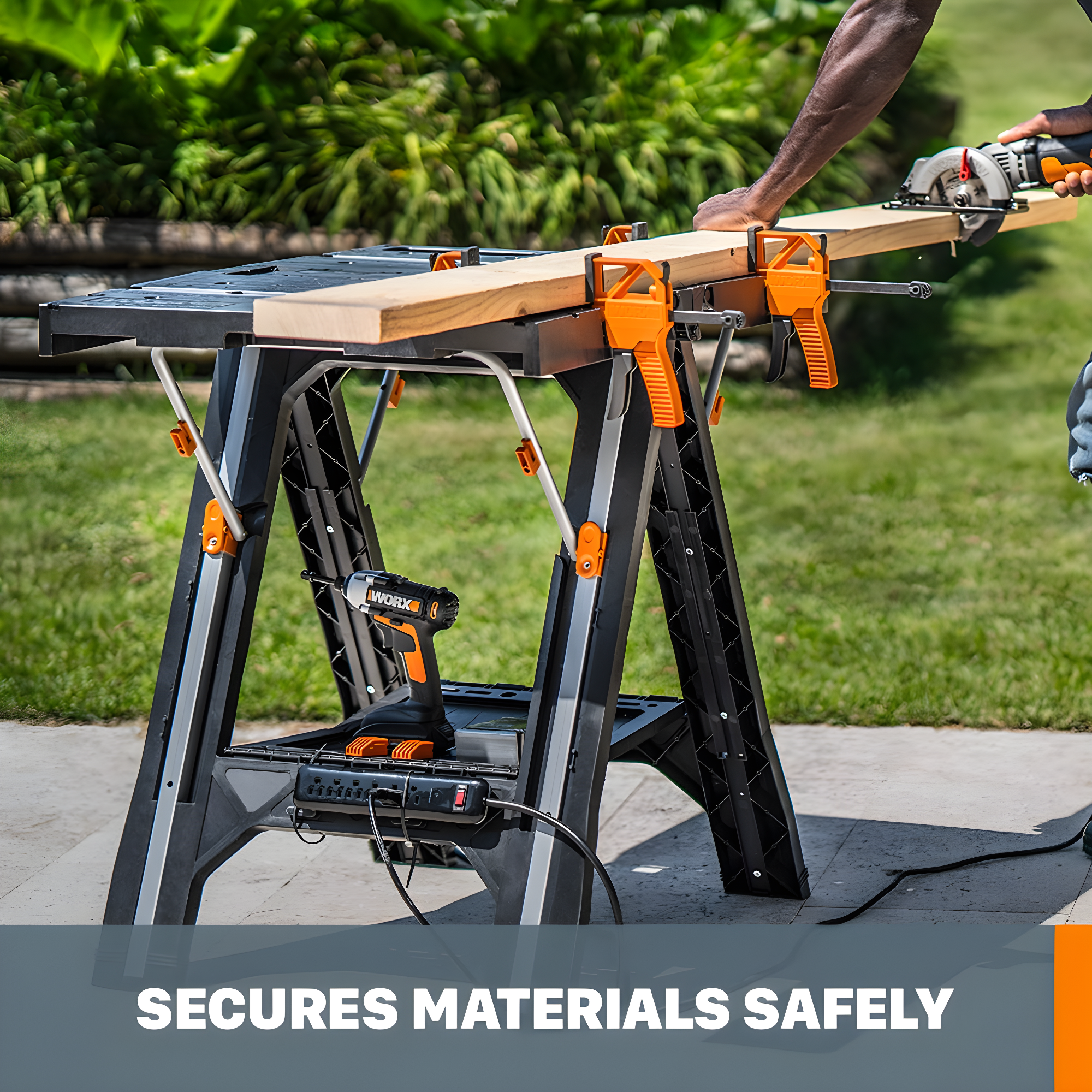 Worx WX051 Pegasus with (2) quick clamps and (4) clamp dogs