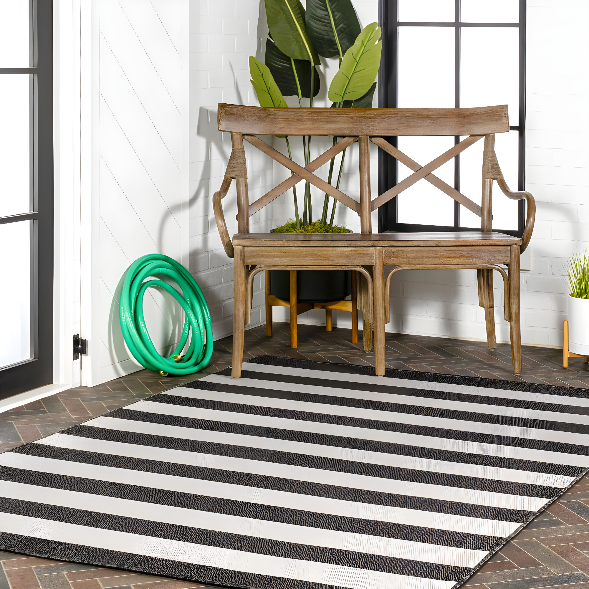 3' x 5' Negril Two-Tone Wide Stripe Indoor/Outdoor Area Rug, Black/Cream - JONATHAN Y