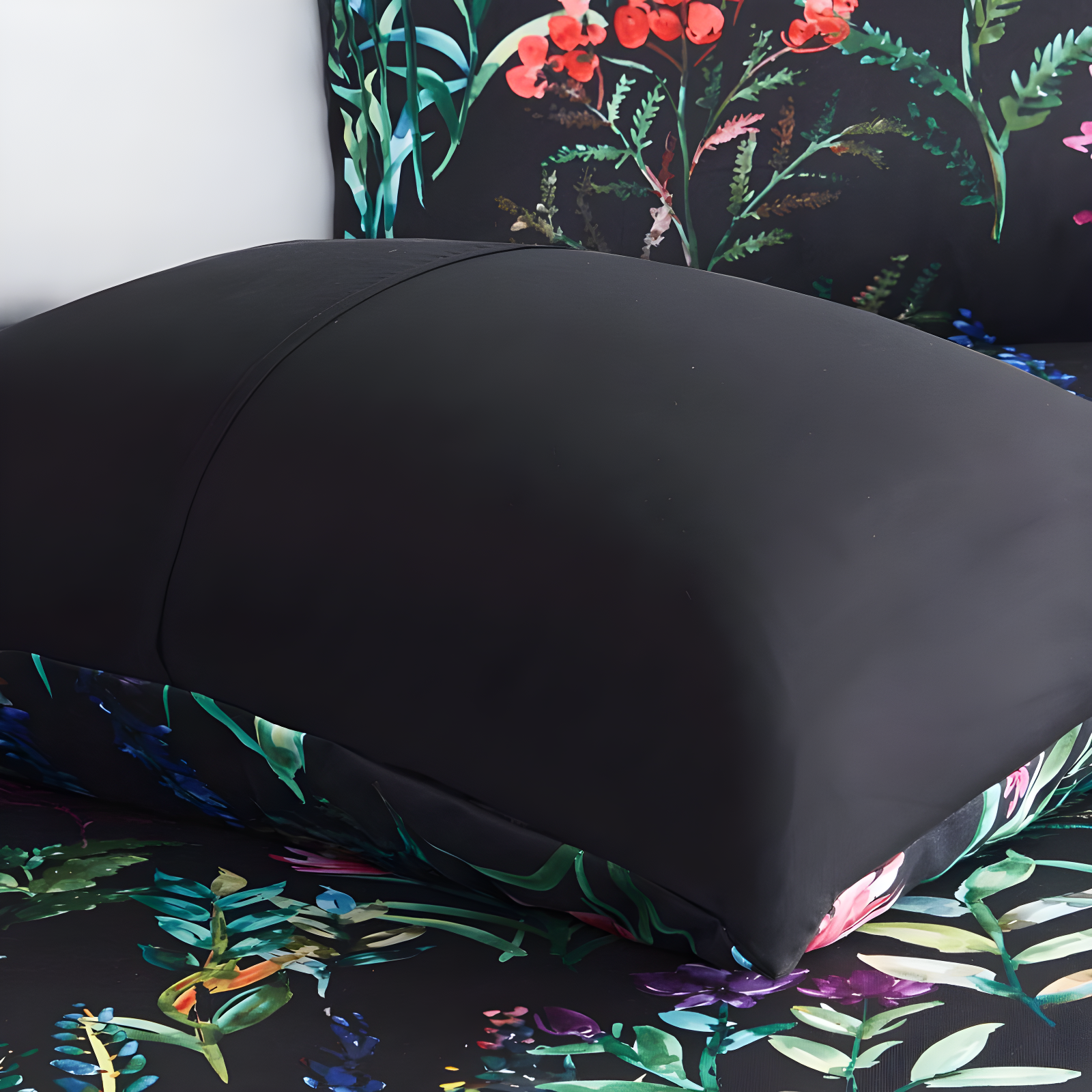 Madison Park Tasha Floral Comforter Set