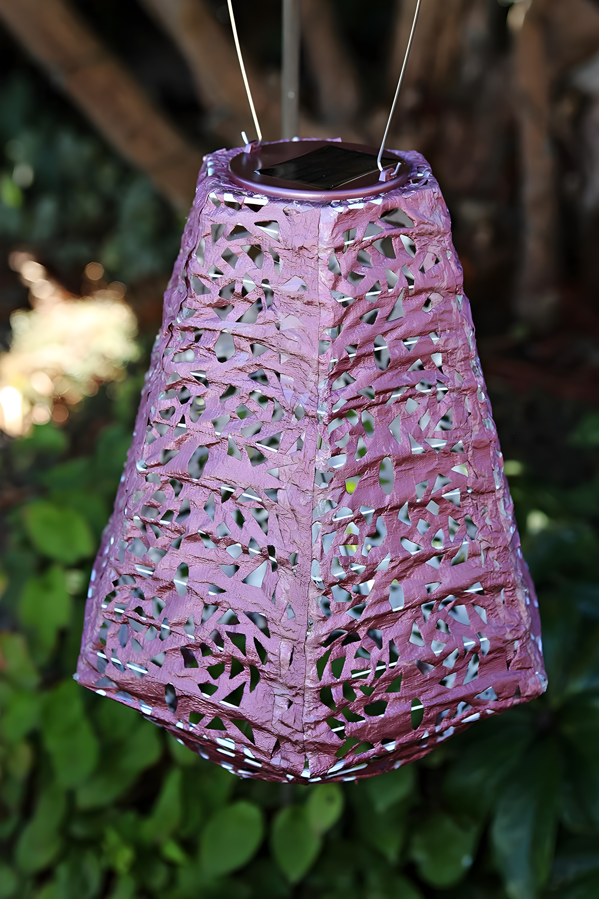 11'' Solar Powered Integrated LED Outdoor Lantern