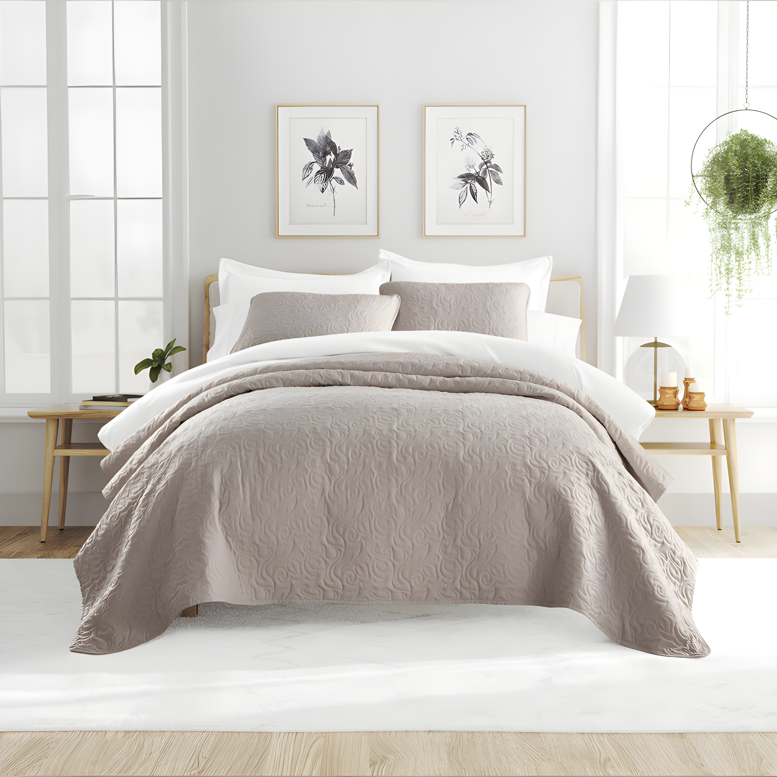 Becky Cameron Becky Cameron Elegant Floral Stitching Quilt Set