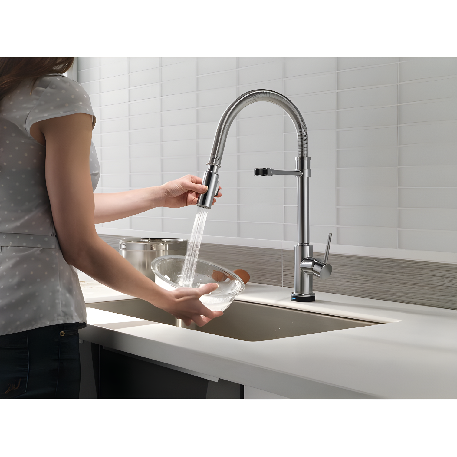 Trinsic Pro Pull Down Touch Single Handle Kitchen Faucet with Accessories
