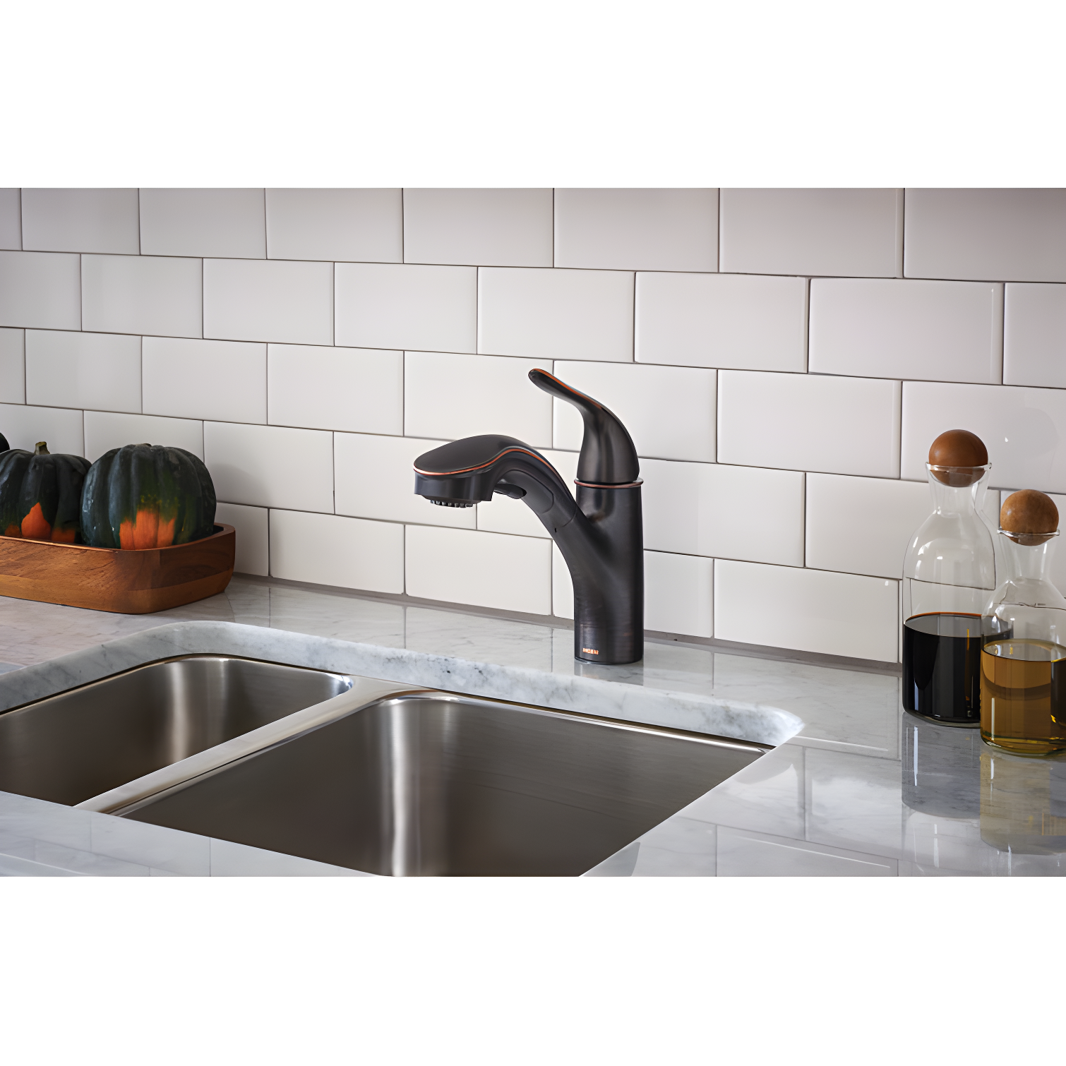 Moen Brecklyn Single-Handle Pull-Out Sprayer Kitchen Faucet with Power Clean Technology
