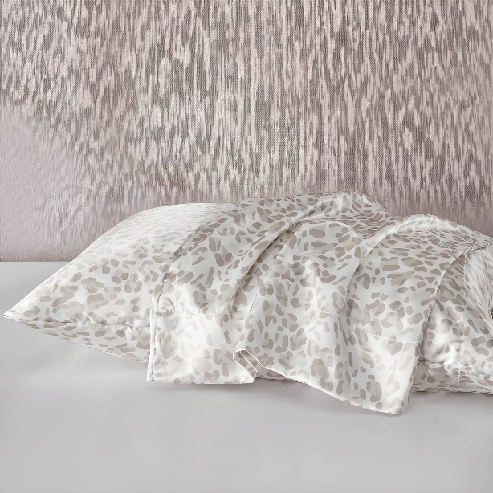 Madison Park Essentials Satin Luxury 2PC Pillowcases (Set of 2)